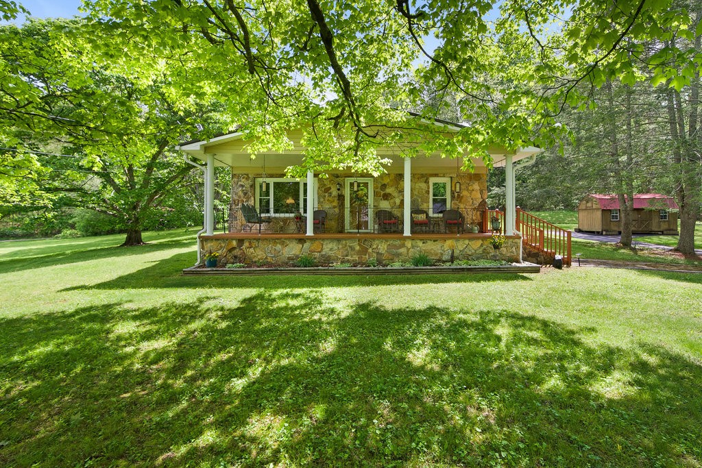 1346 Roddy Springs Rd Property Photo 1