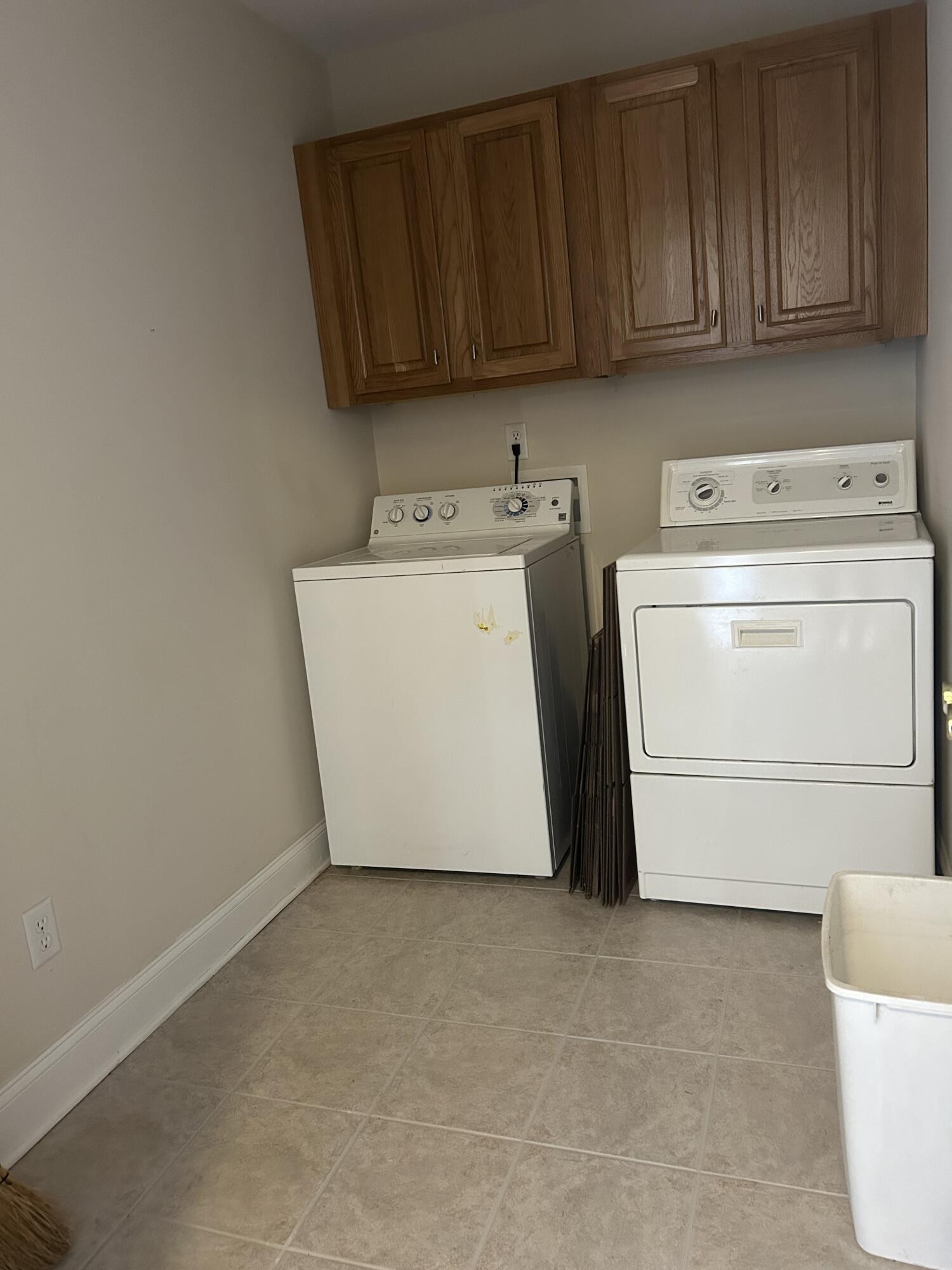 2489 Baskette Way Property Photo 19