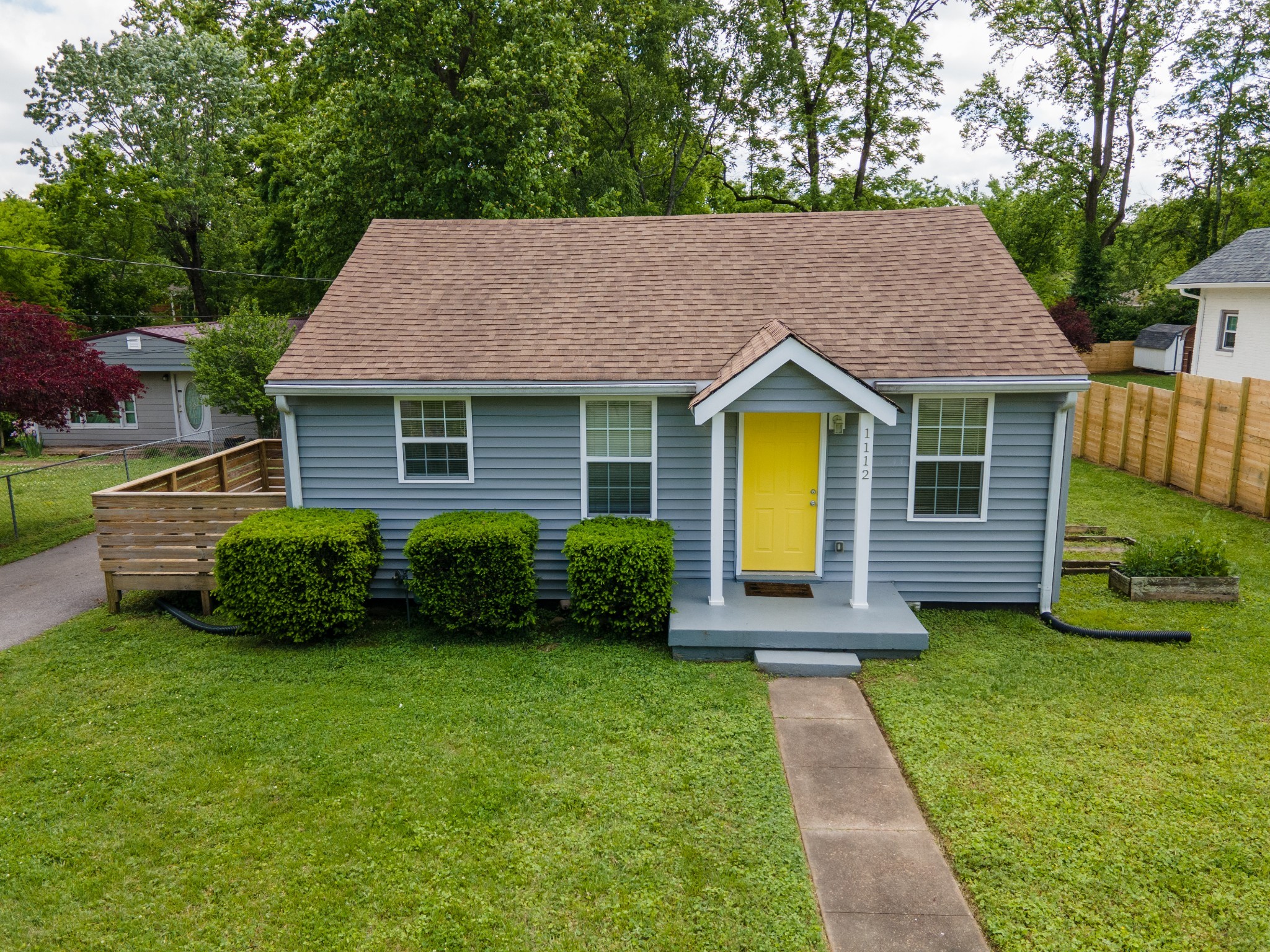 1112 Marion Ave Property Photo 1
