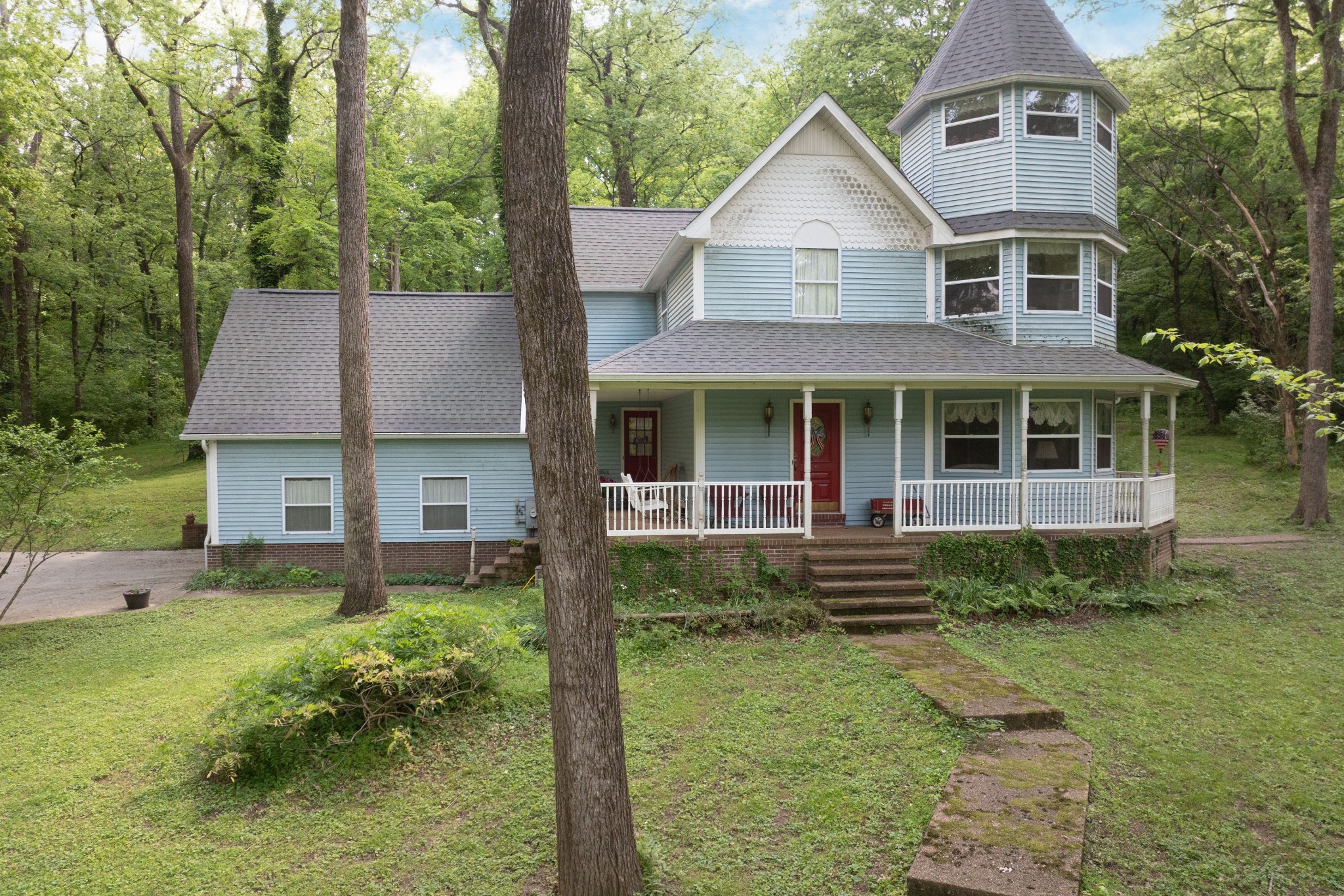 2146 Glencoe Rd Property Photo 3