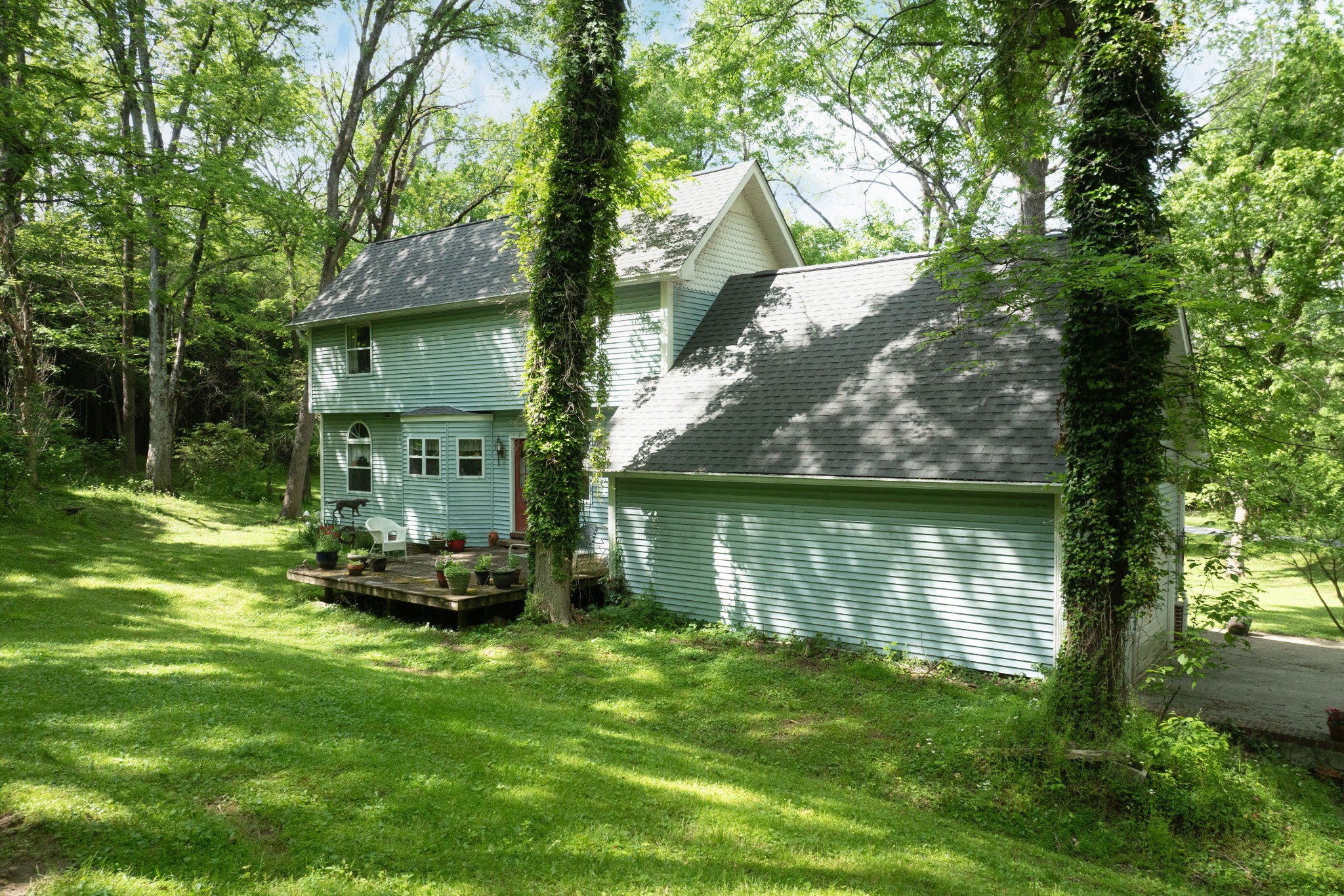 2146 Glencoe Rd Property Photo 5