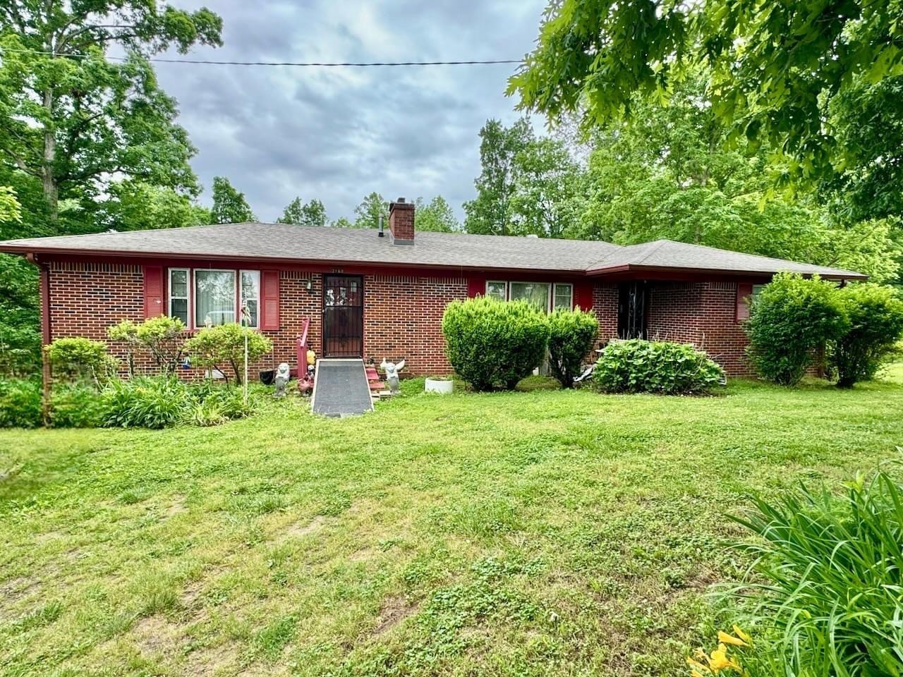2168 Jefferson Rd Property Photo