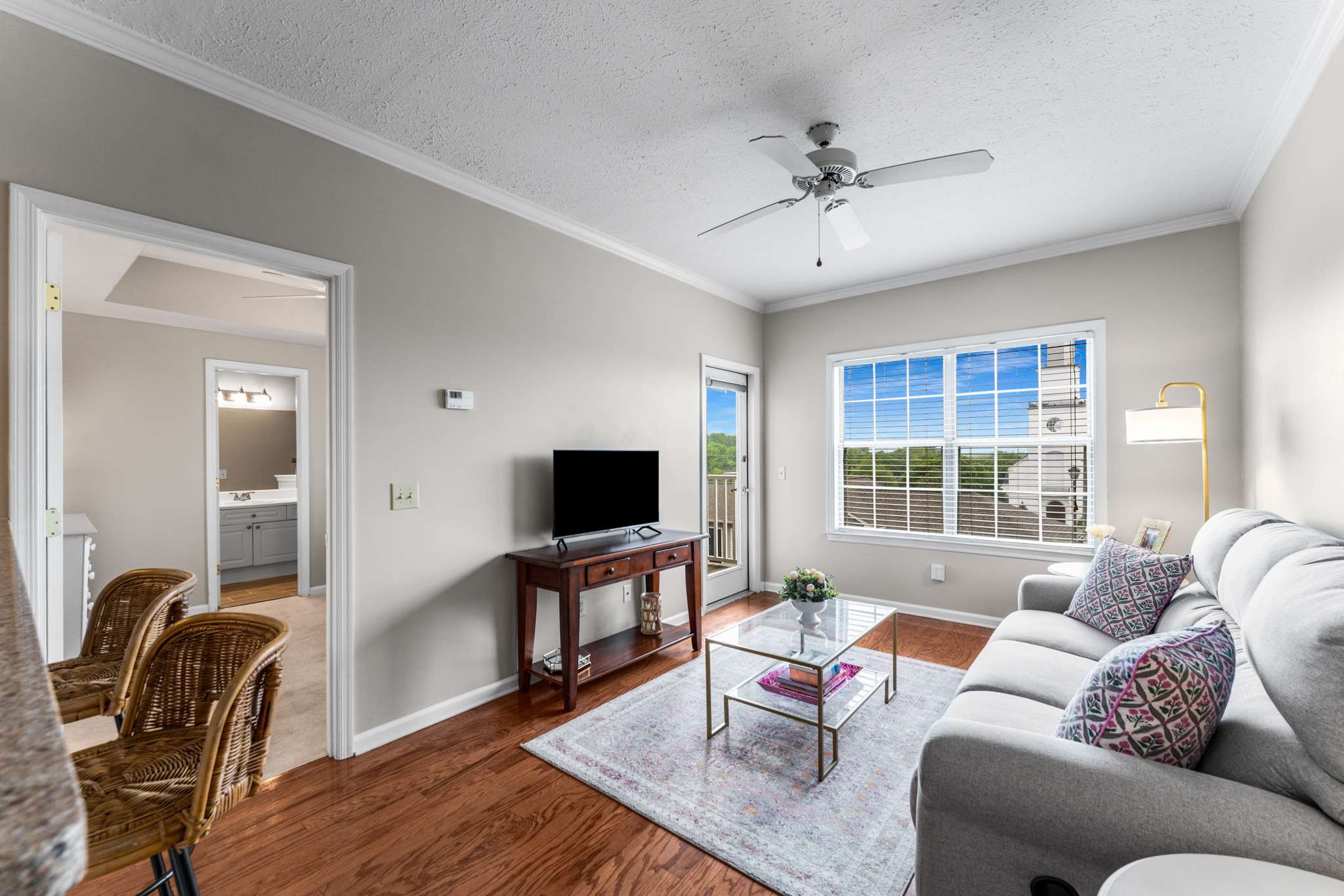 2025 Woodmont Blvd Property Photo 1