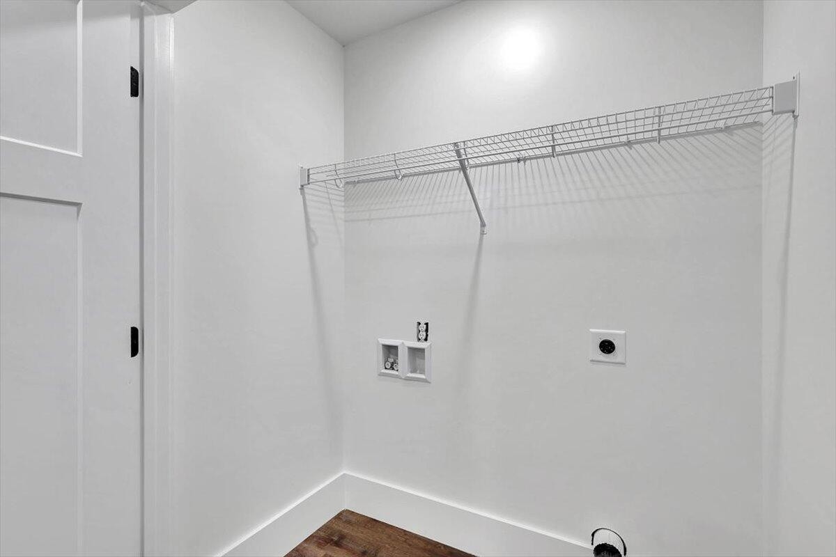 7592 Grasshopper Road Property Photo 27