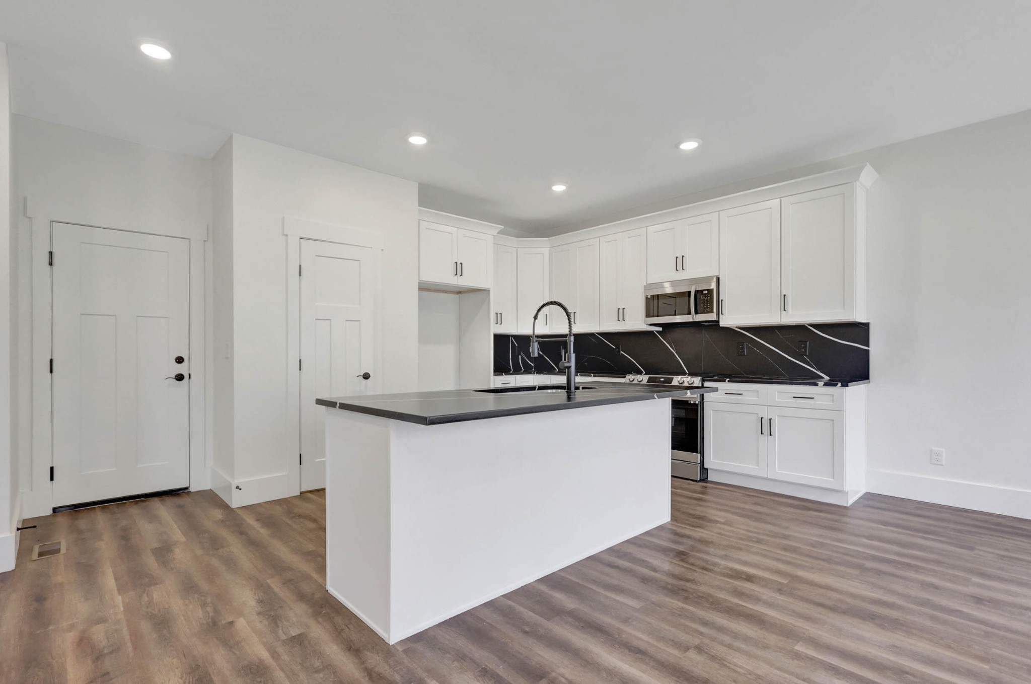 7592 Grasshopper Road Property Photo 41