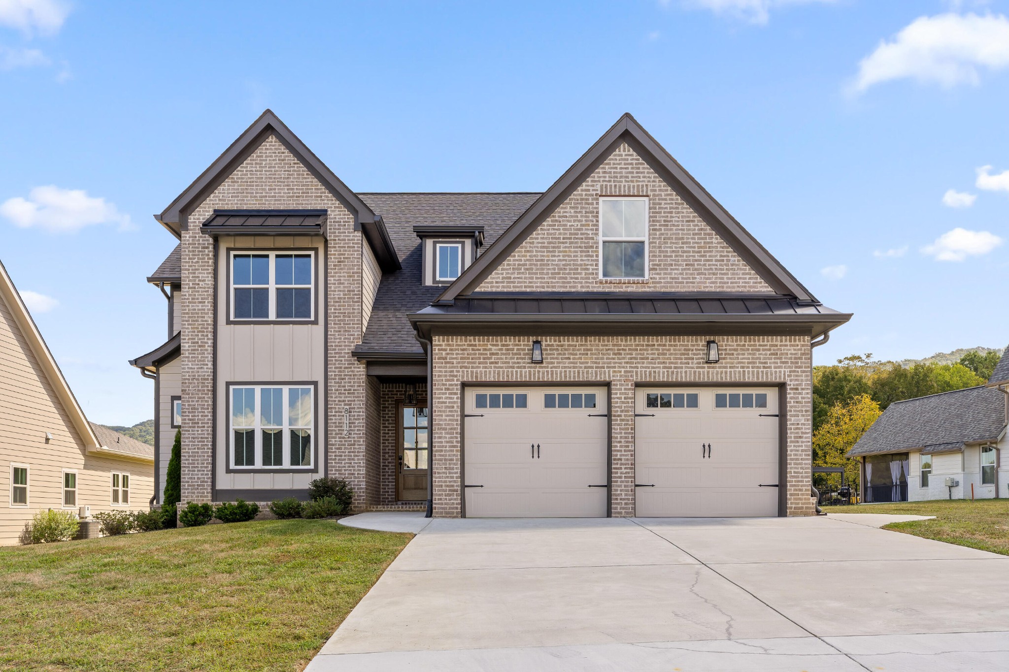 8112 Sir Oliphant Way Property Photo 1
