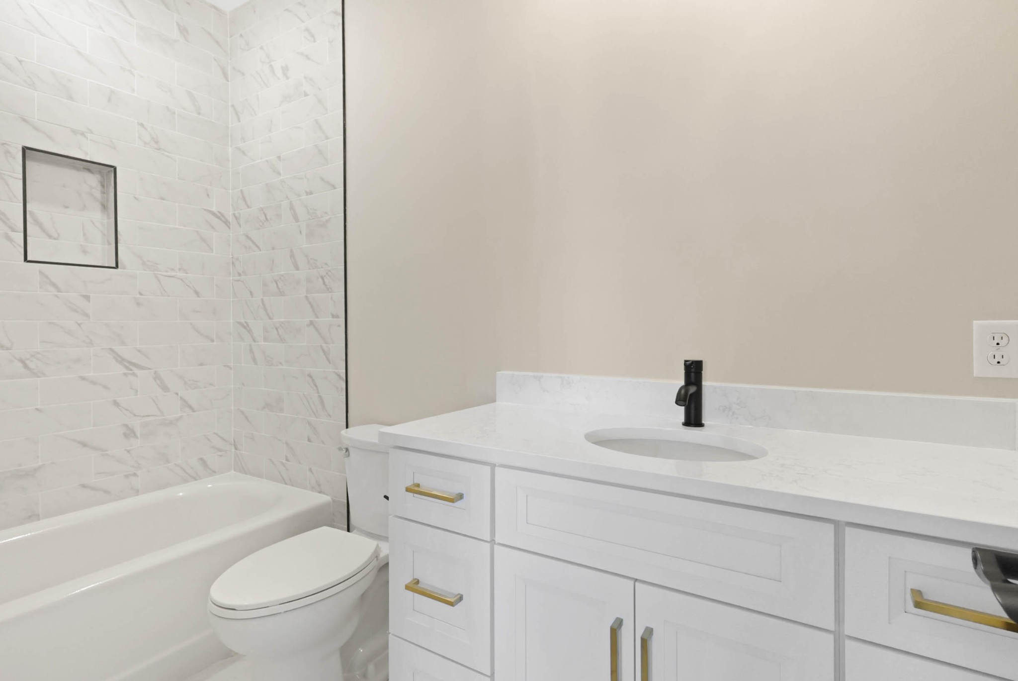 8112 Sir Oliphant Way Property Photo 23