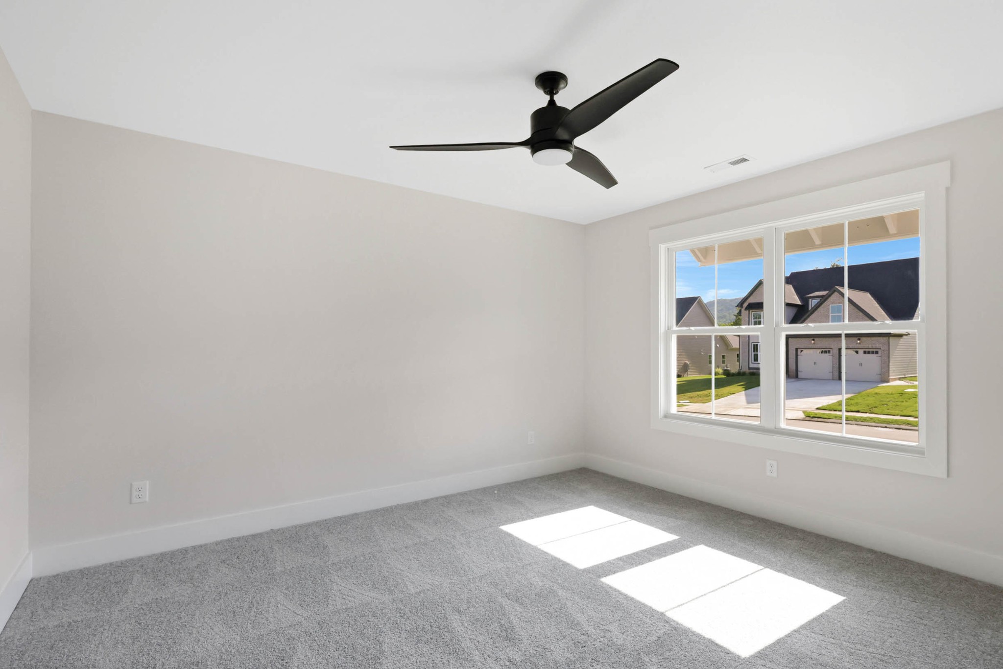 8097 Sir Oliphant Way Property Photo 28