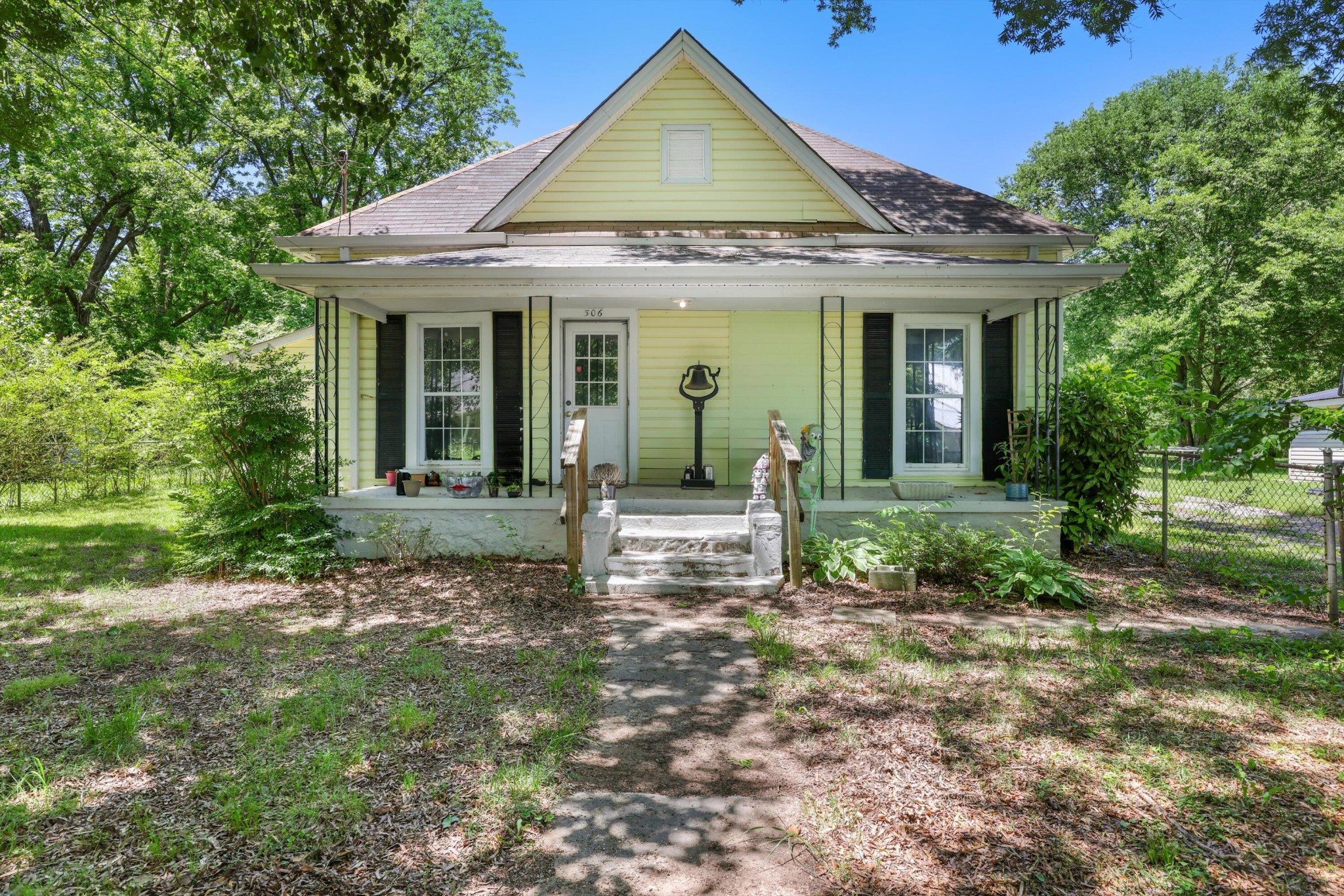 506 Daugherty Street Property Photo 1