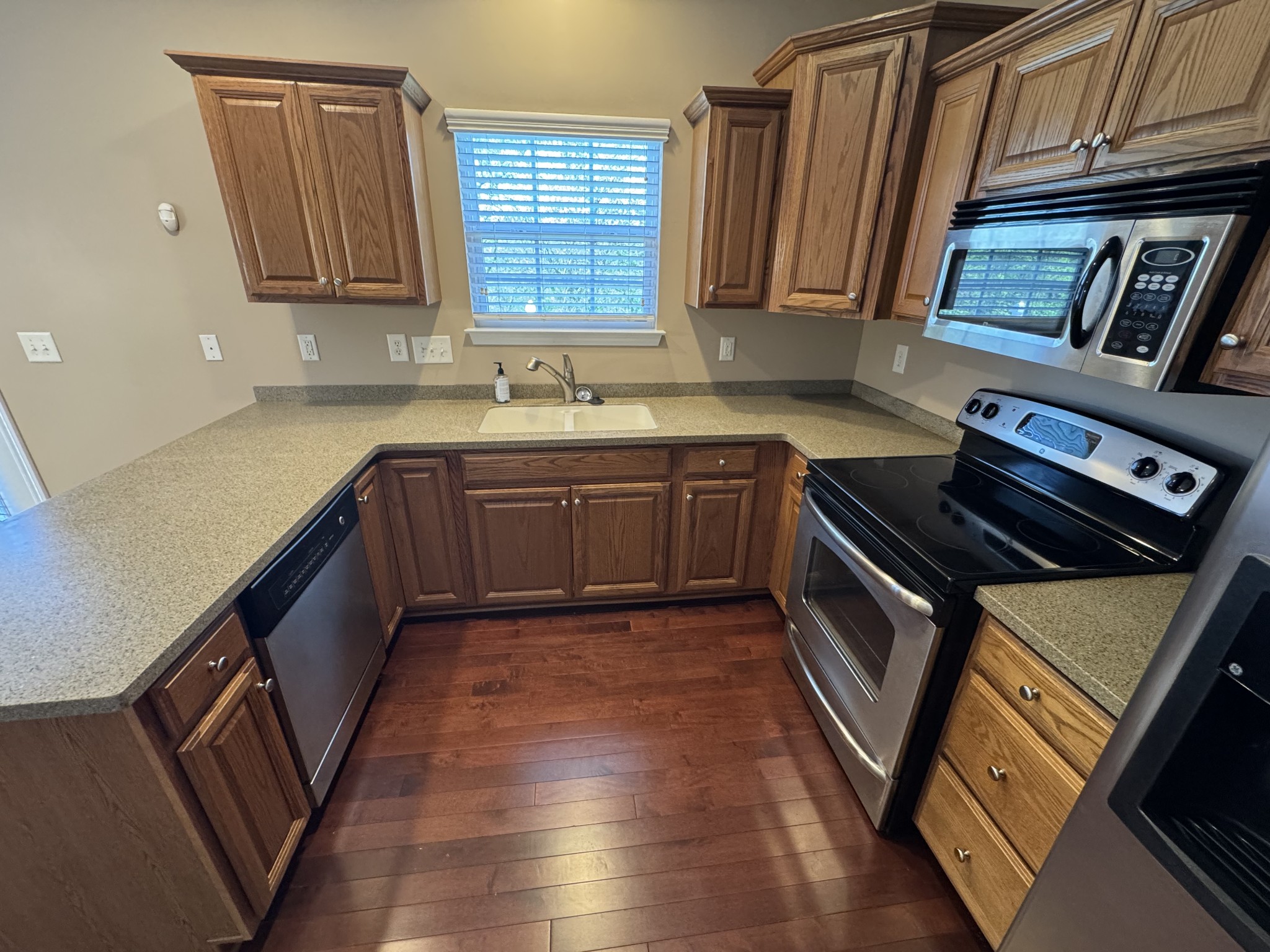 5154 Southfork Blvd Property Photo 8