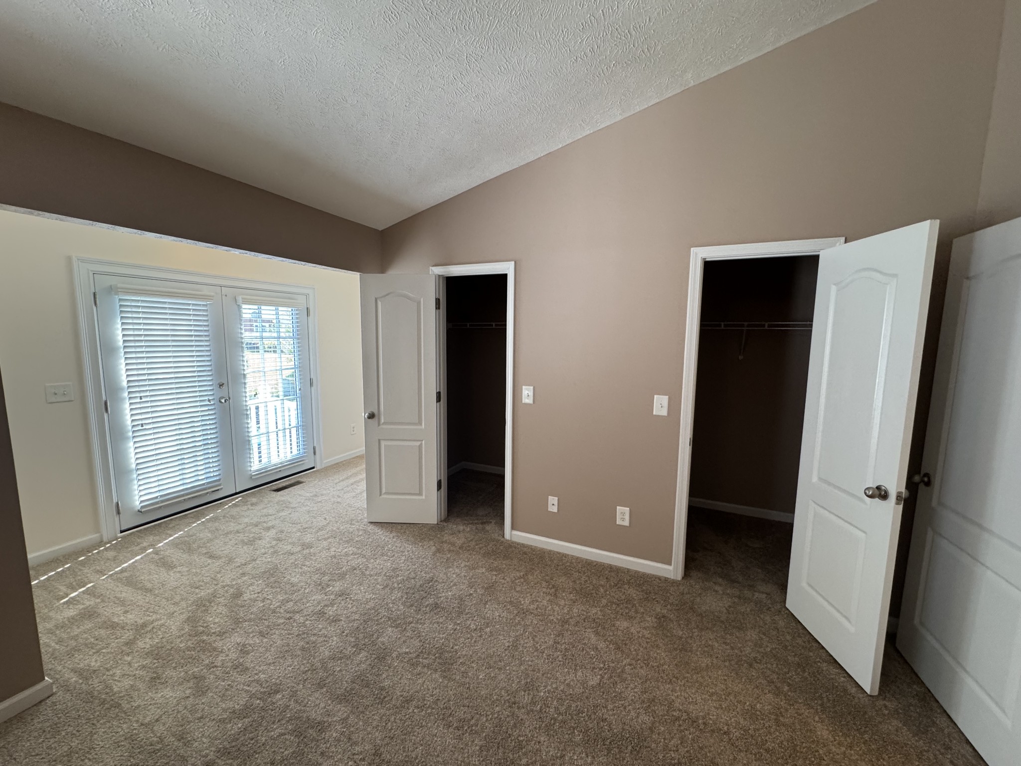 5154 Southfork Blvd Property Photo 15