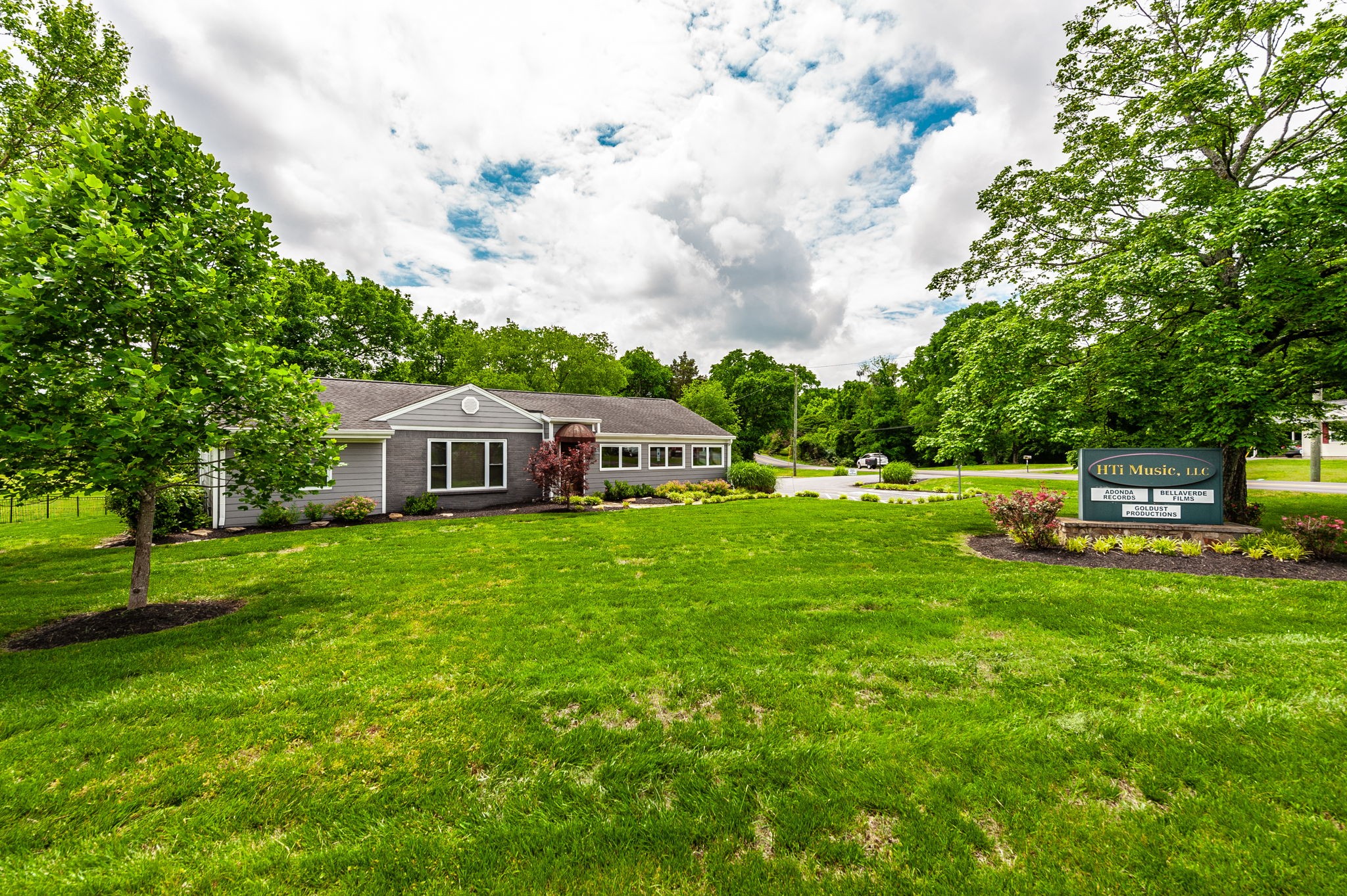 204 Bluebird Dr Property Photo 46