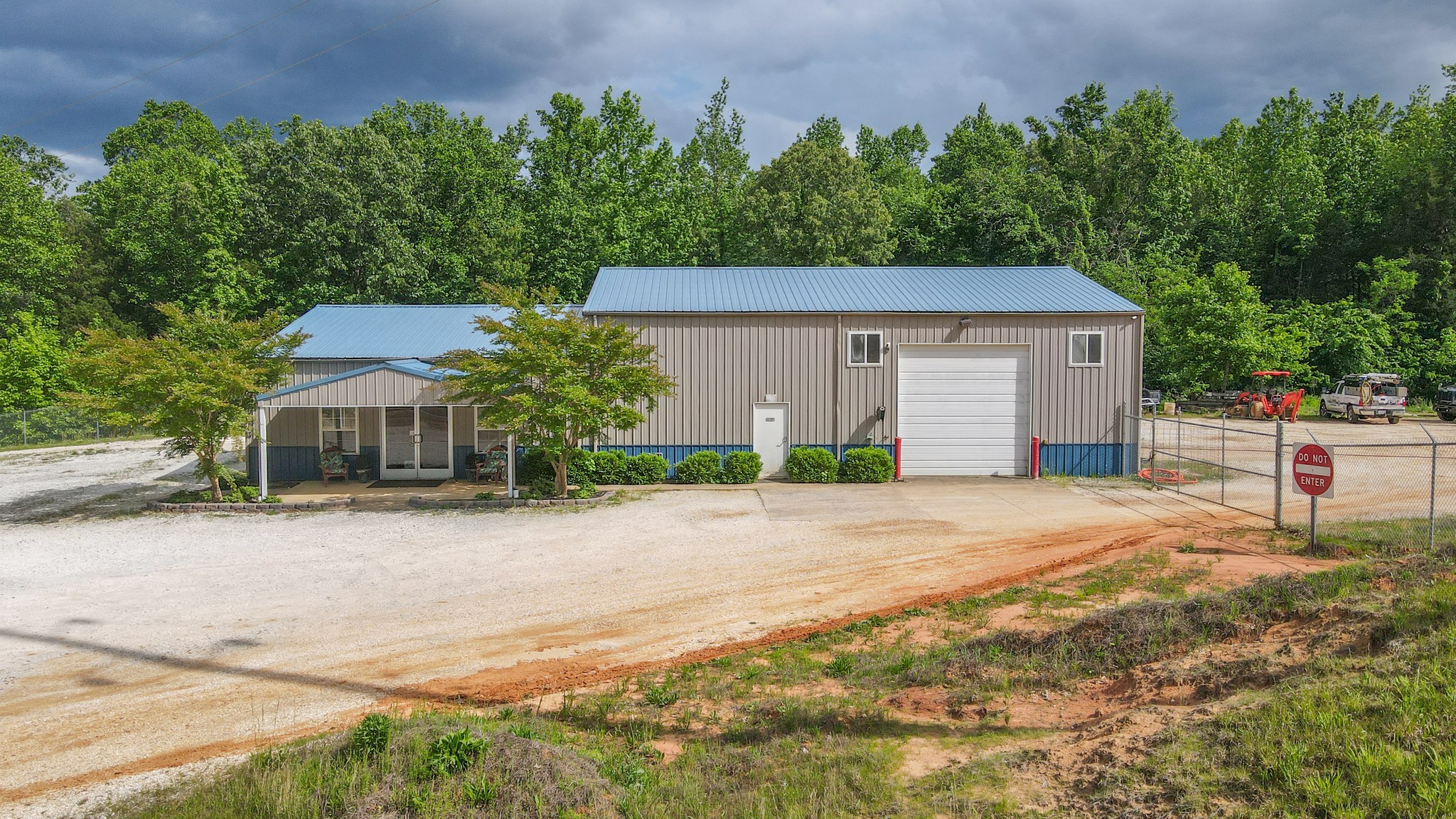10610 Highway 79, N Property Photo 3