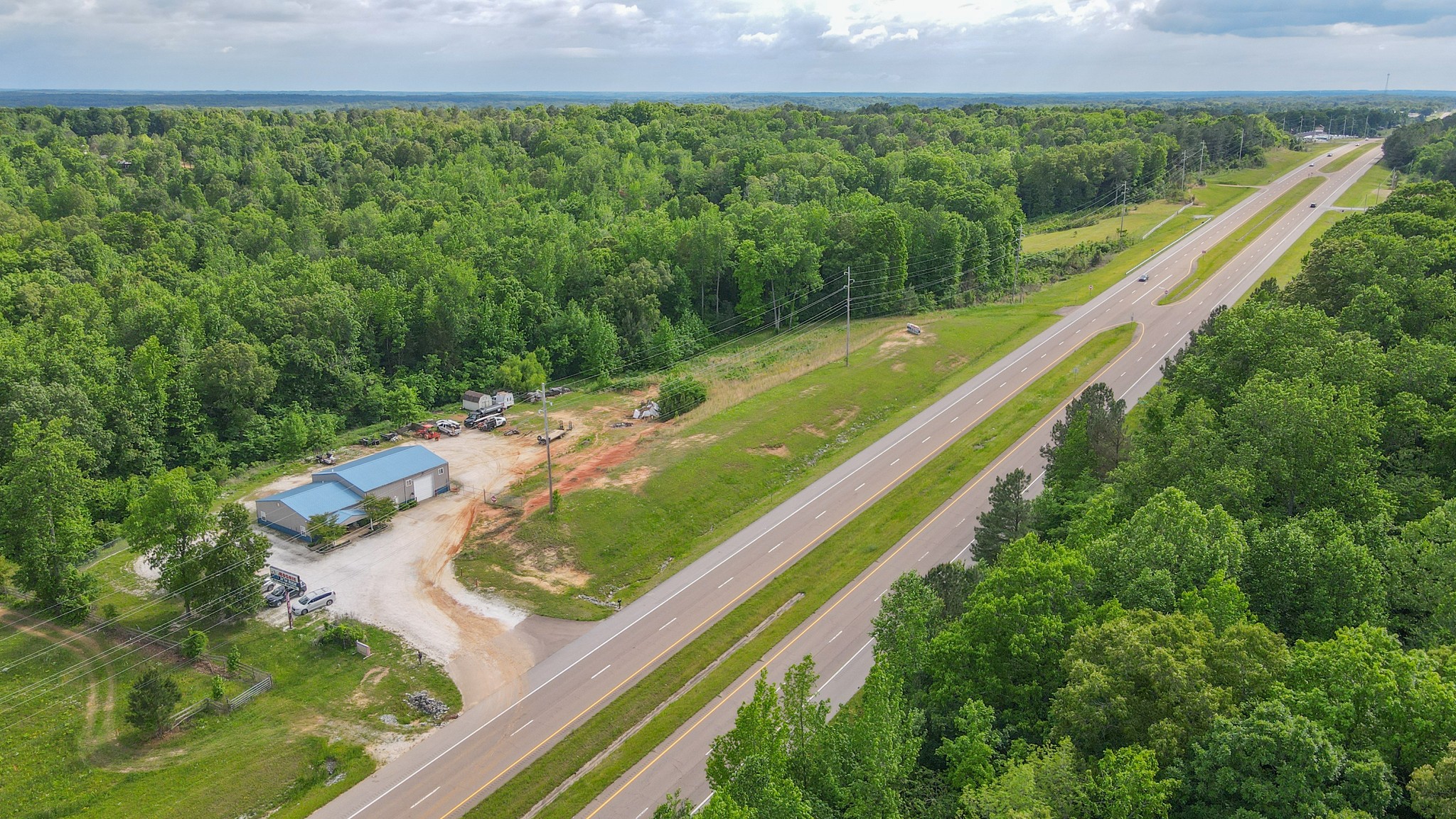 10610 Highway 79, N Property Photo 5