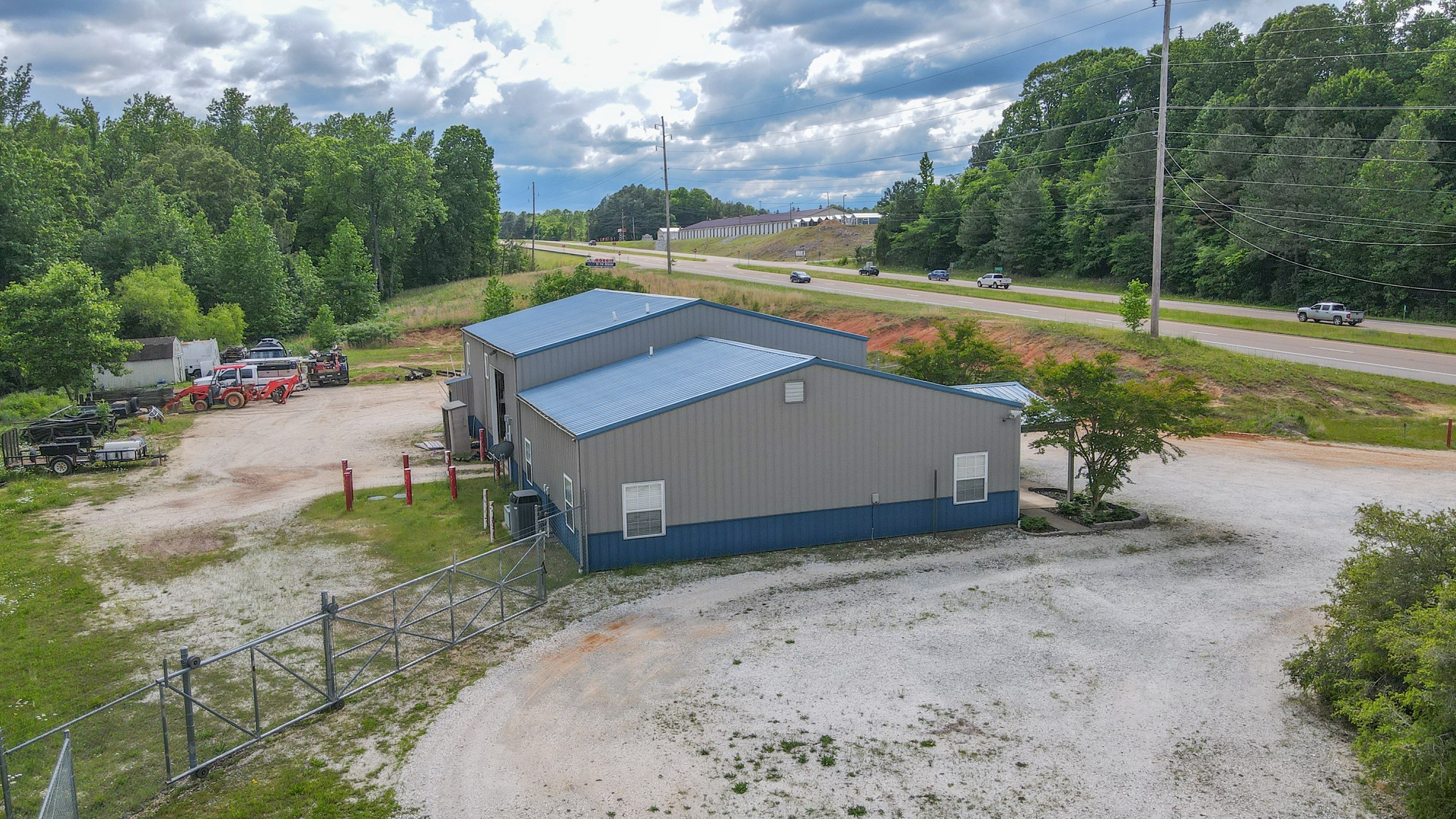 10610 Highway 79, N Property Photo 14