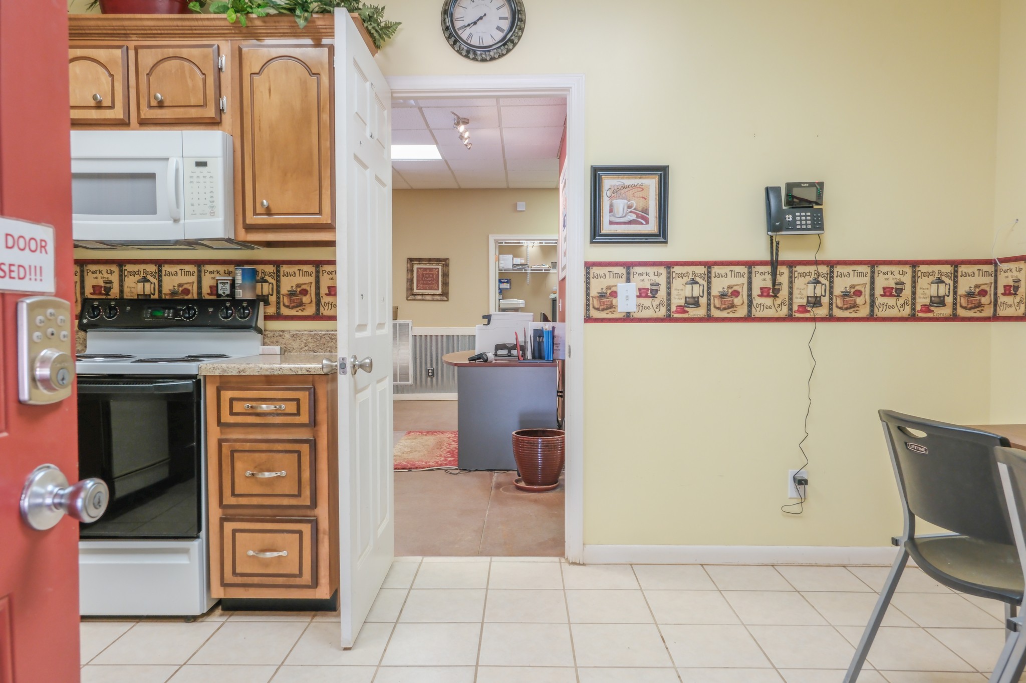 10610 Highway 79, N Property Photo 33