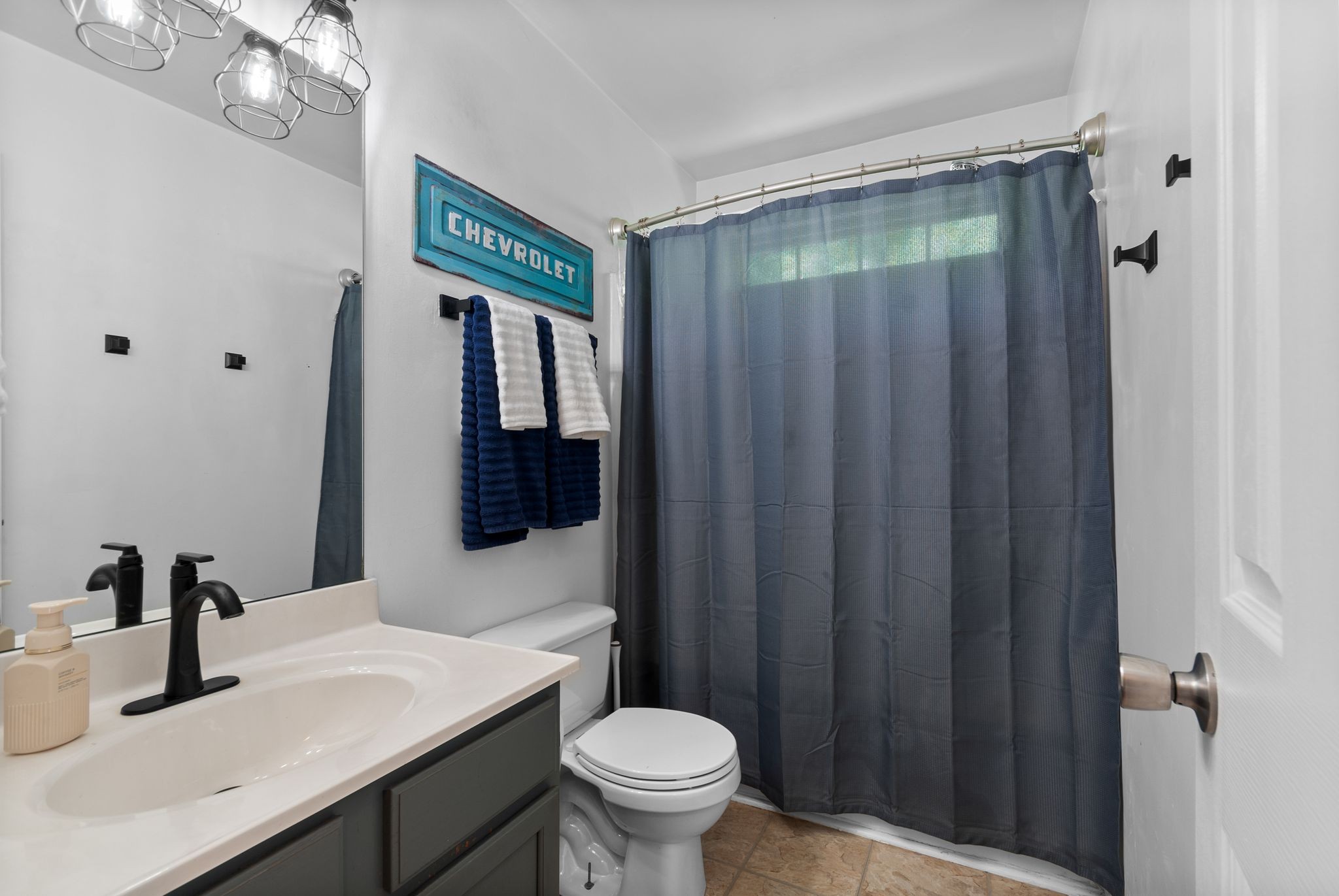 1711 Carlyon Ct Property Photo 21