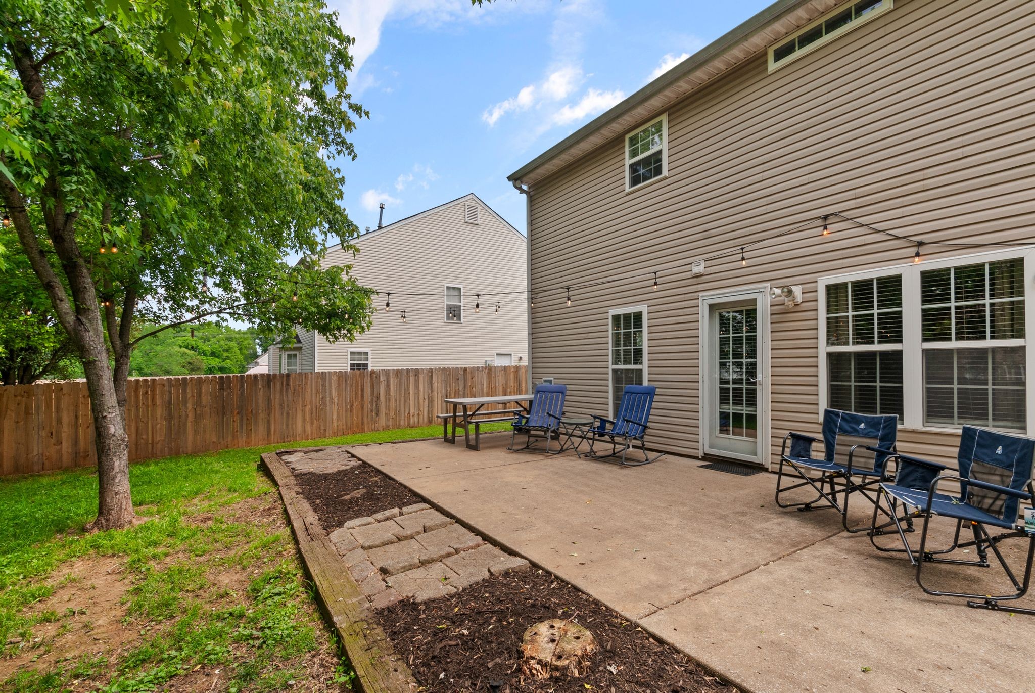 1711 Carlyon Ct Property Photo 27