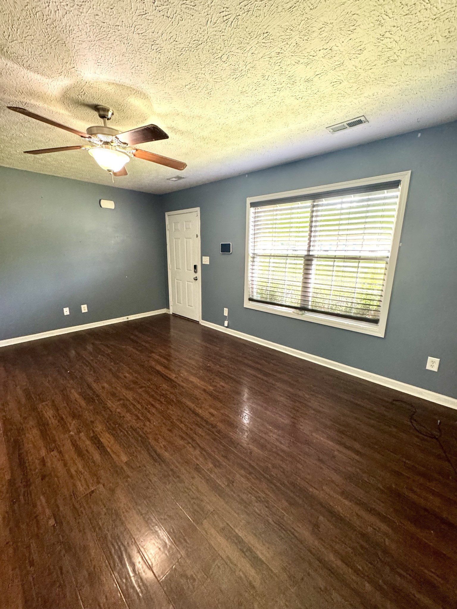 2781 Russet Ridge Dr Property Photo 3