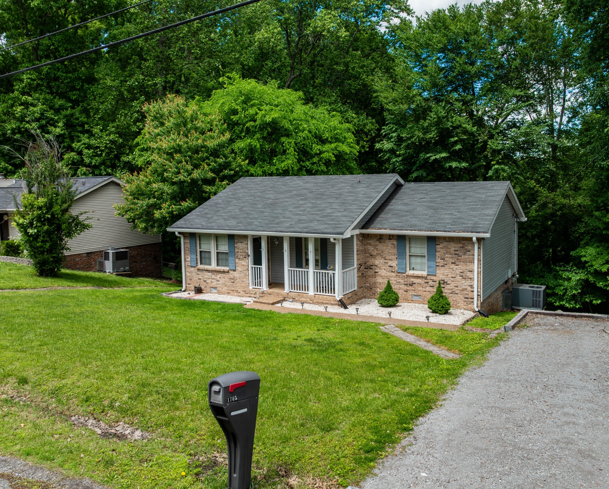 1703 Winding Way Dr Property Photo 1