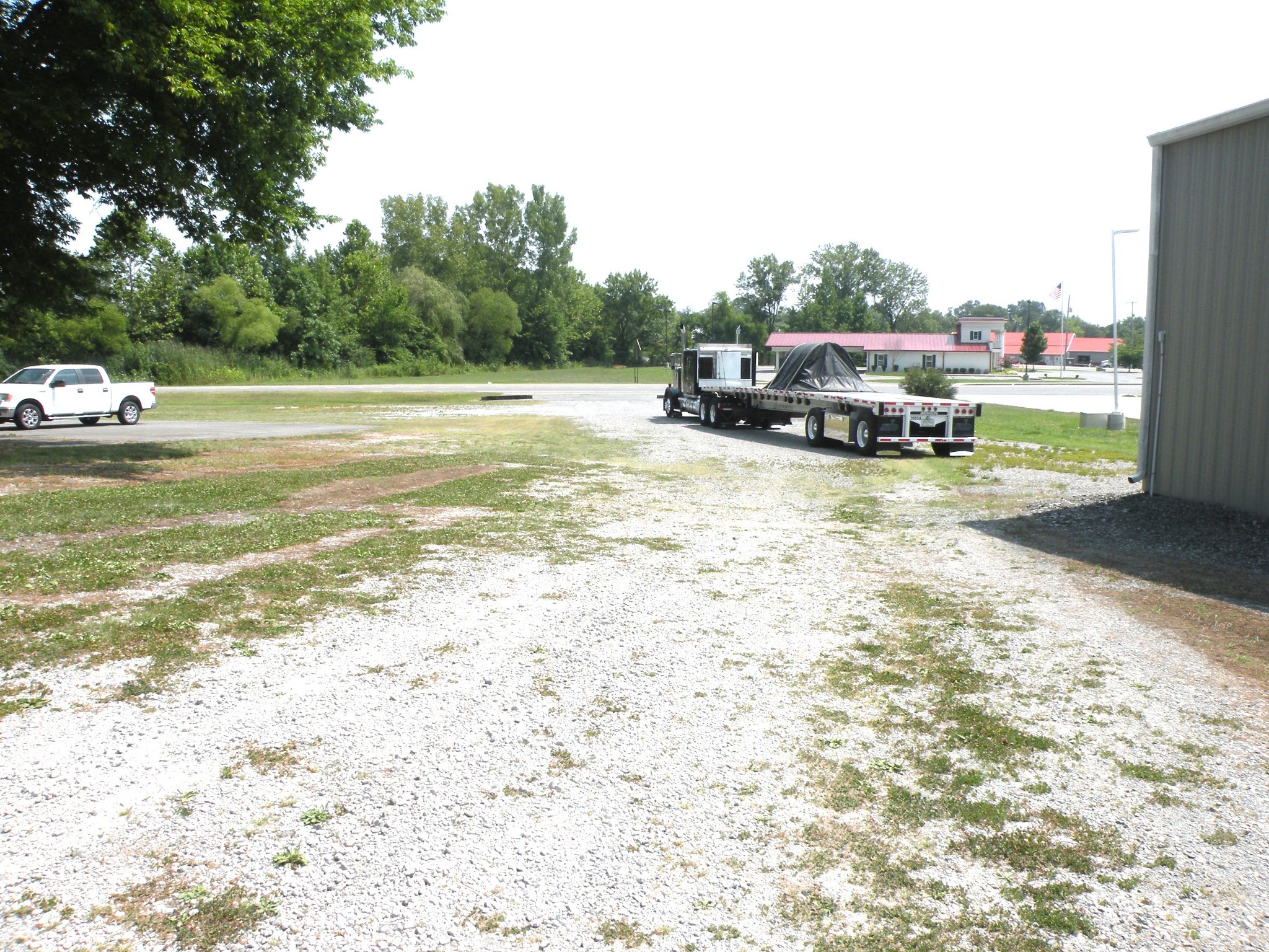1001 Swamp Rd Property Photo 4