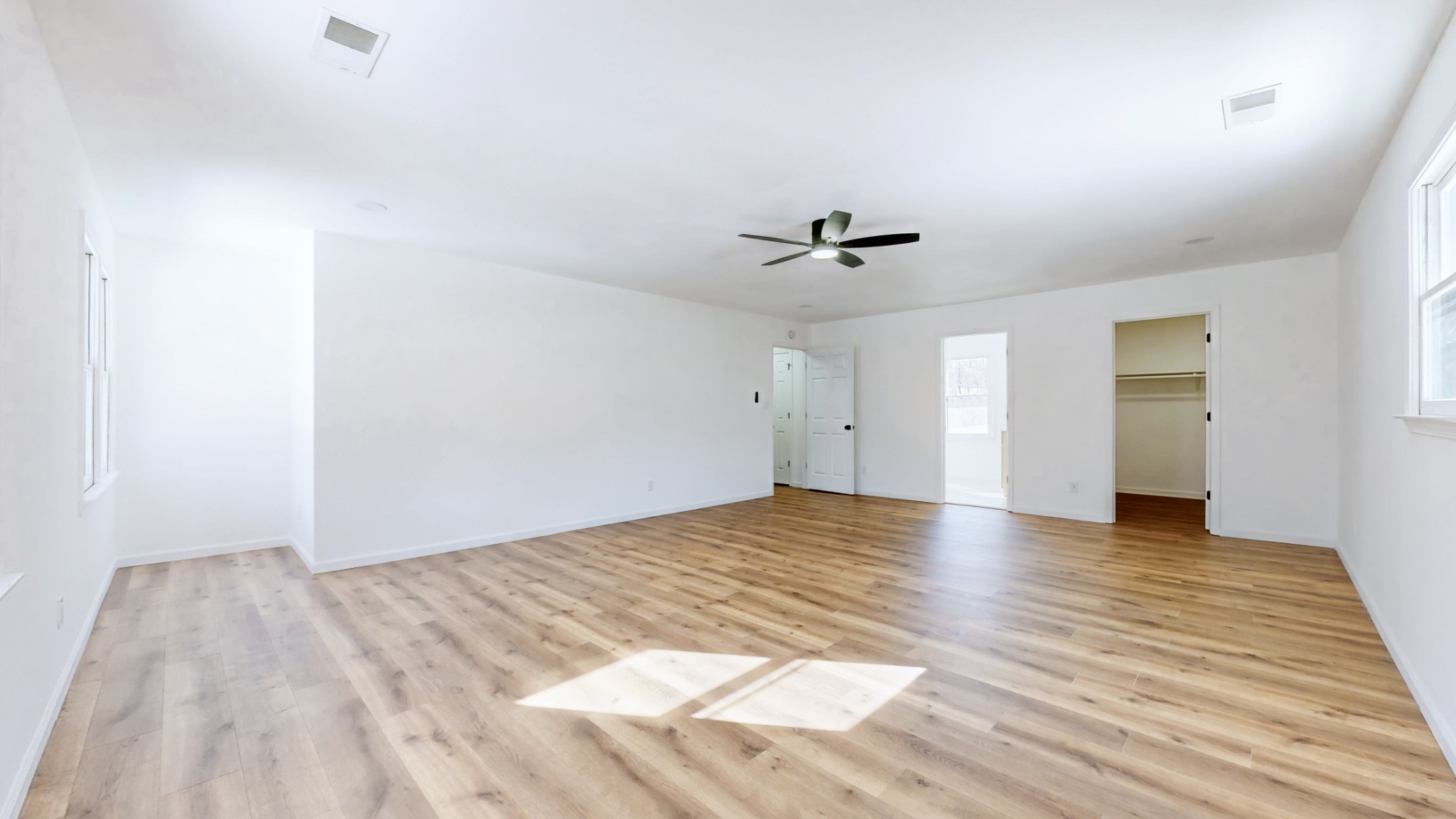 3425 Clearwater Dr Property Photo 20