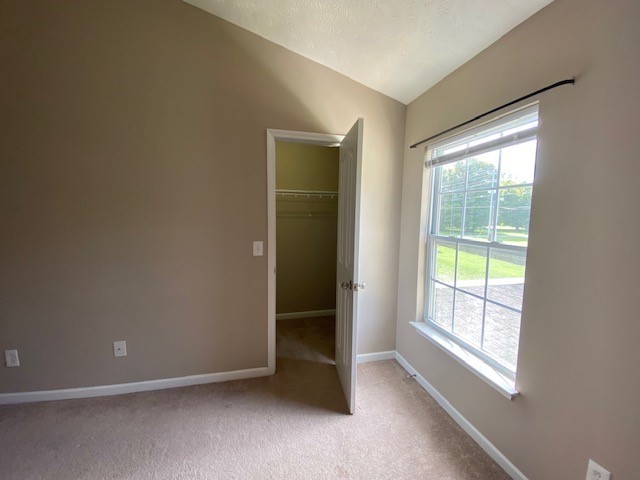 2961 S Rutherford Blvd Property Photo 9