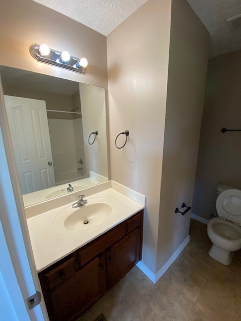 2961 S Rutherford Blvd Property Photo 10