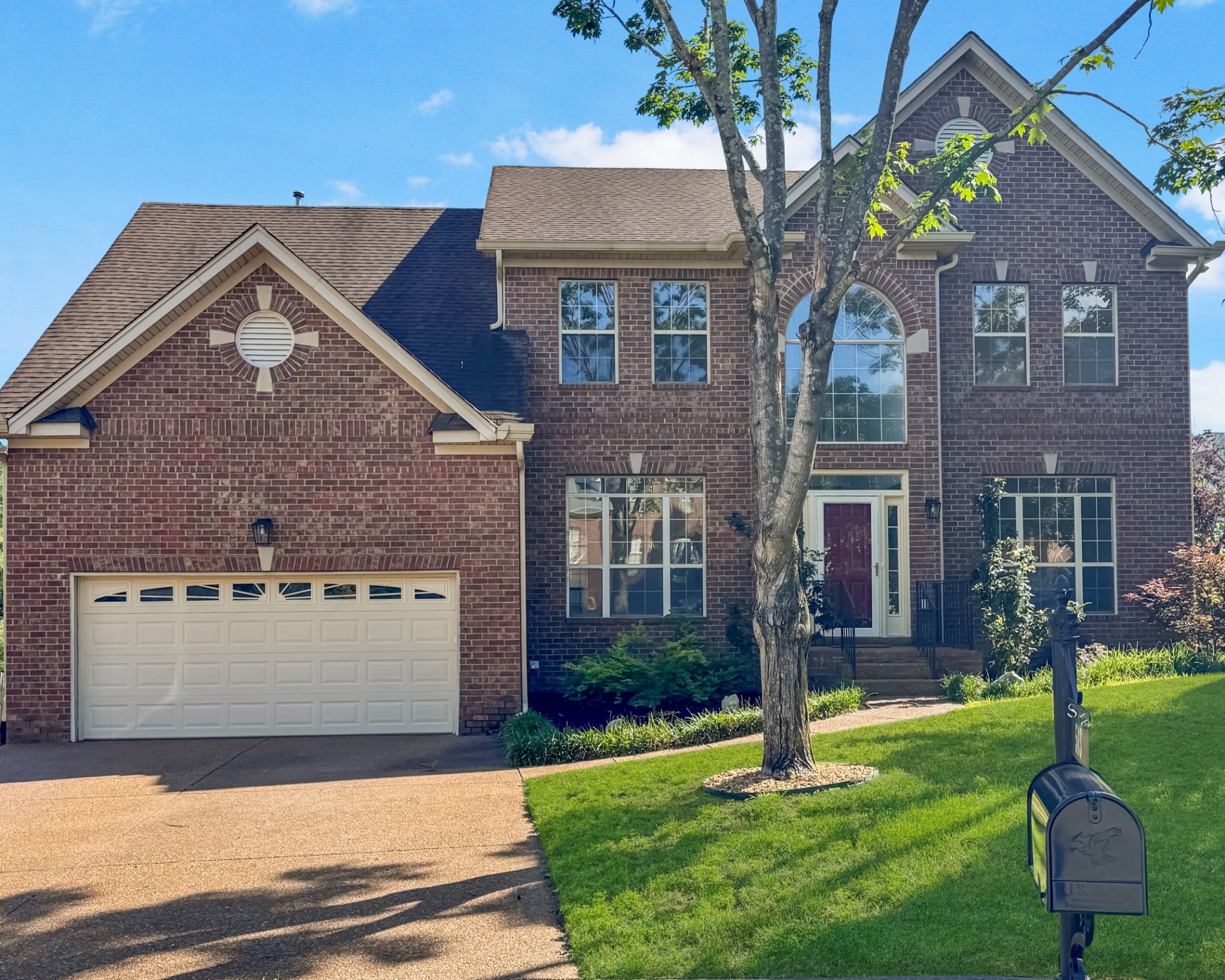 513 Leicester Ct Property Photo 1