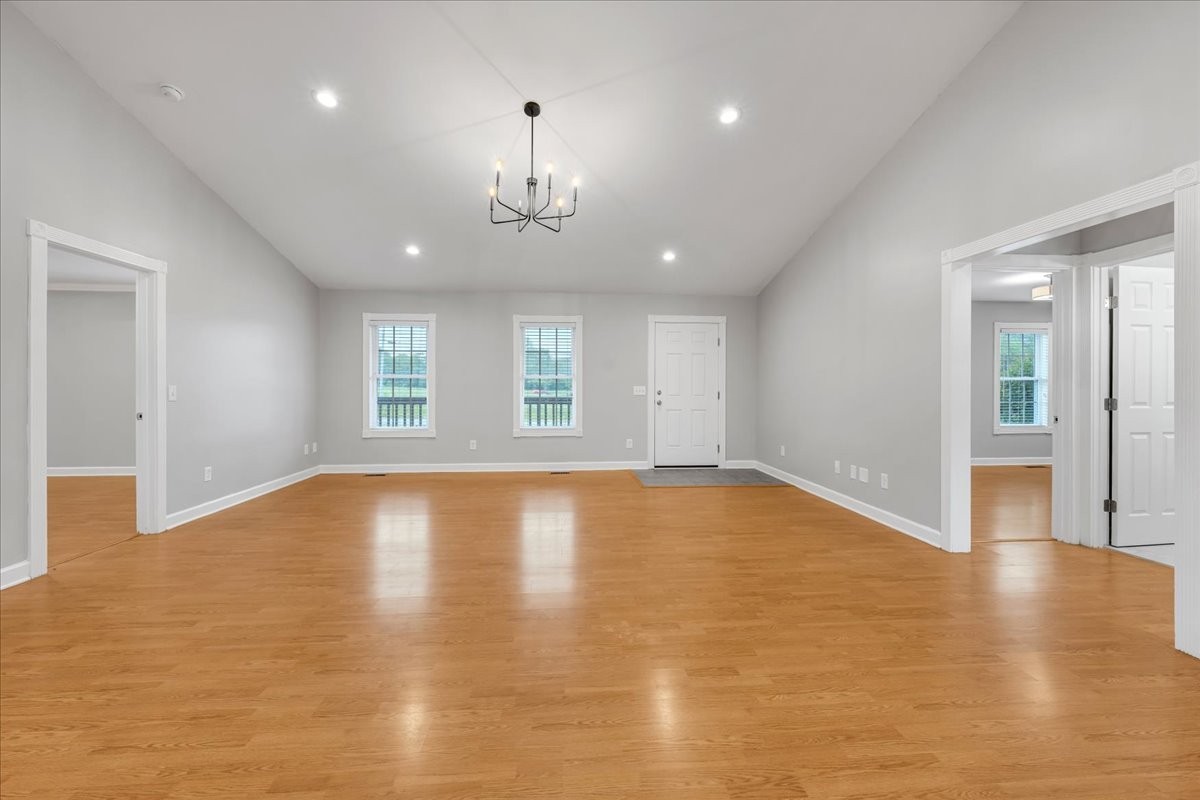 205 Jackson St Property Photo 7