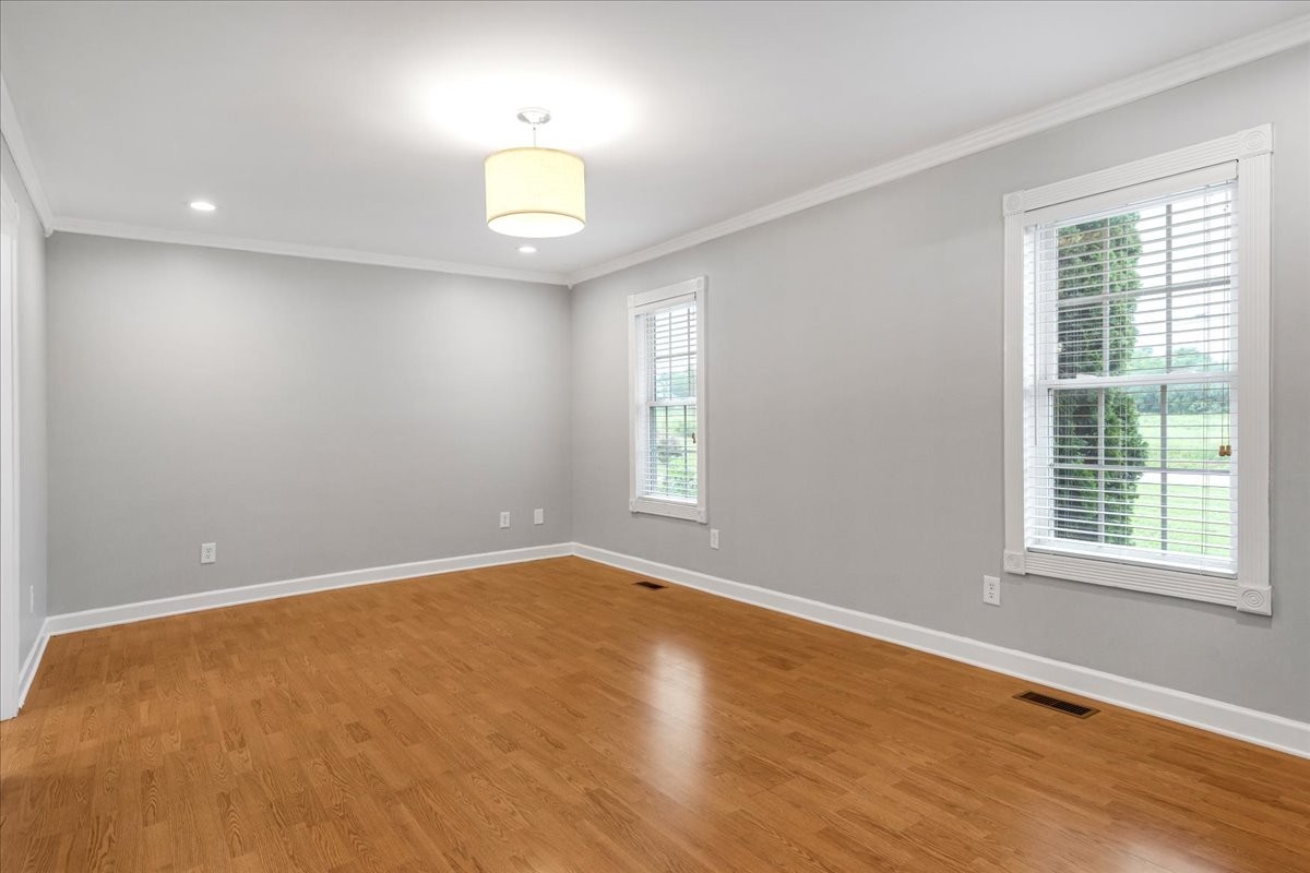 205 Jackson St Property Photo 19