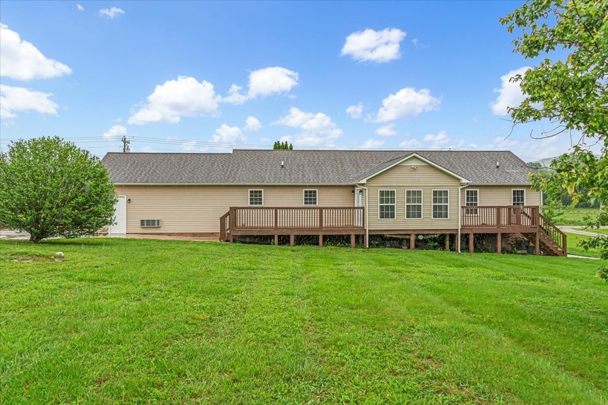 205 Jackson St Property Photo 41