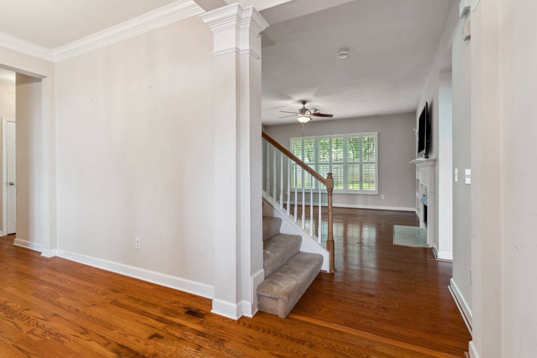 3045 Cairns Dr, W Property Photo 5