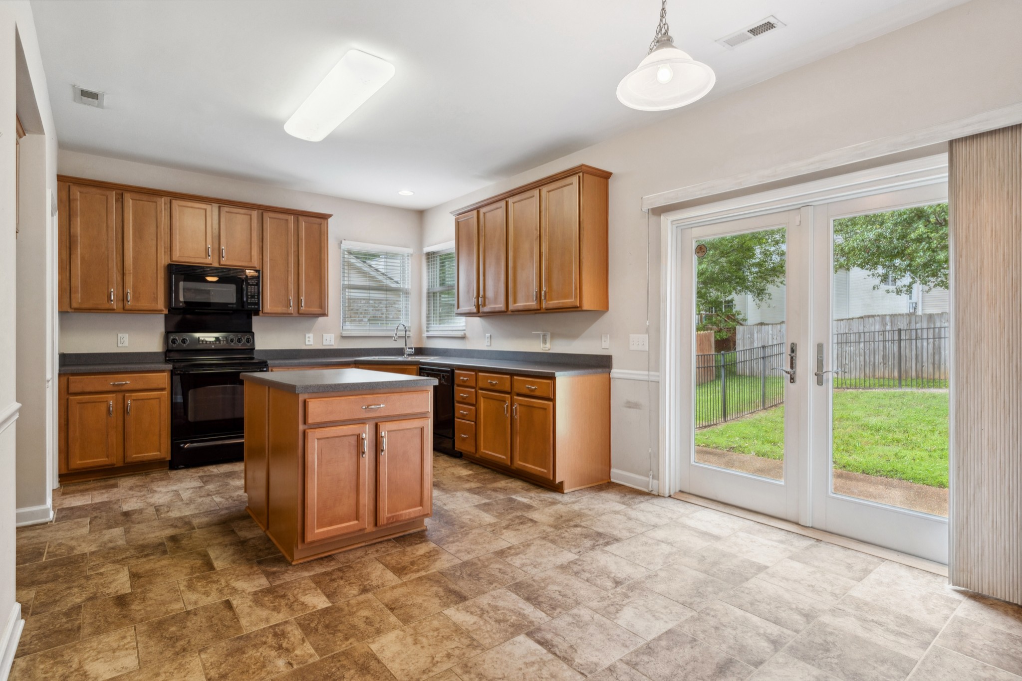 3045 Cairns Dr, W Property Photo 14