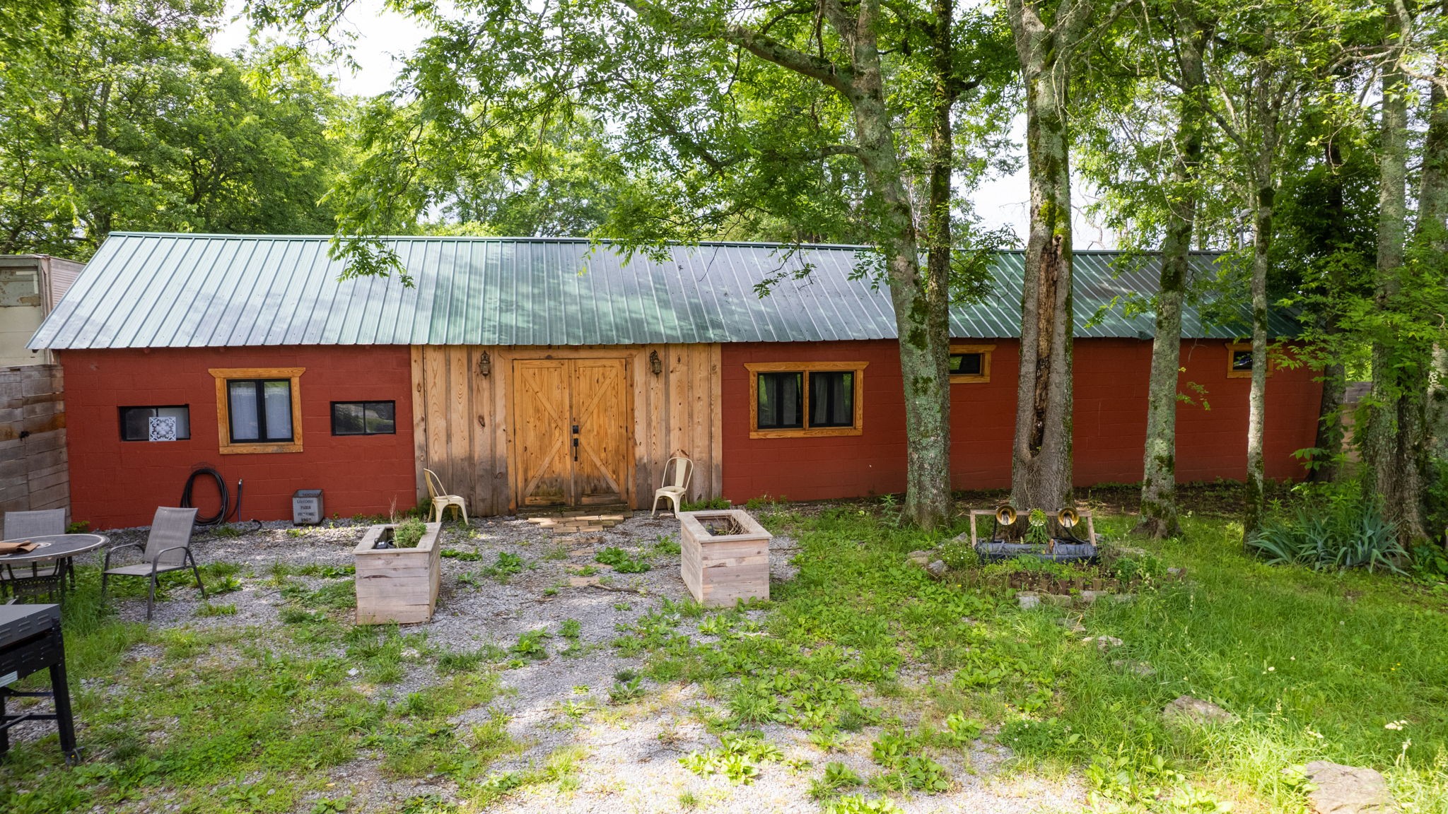 760 Flat Woods Rd Property Photo 4