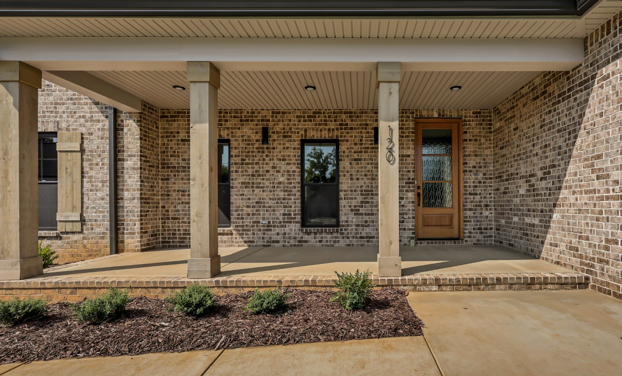 120 Denton Court Property Photo 5