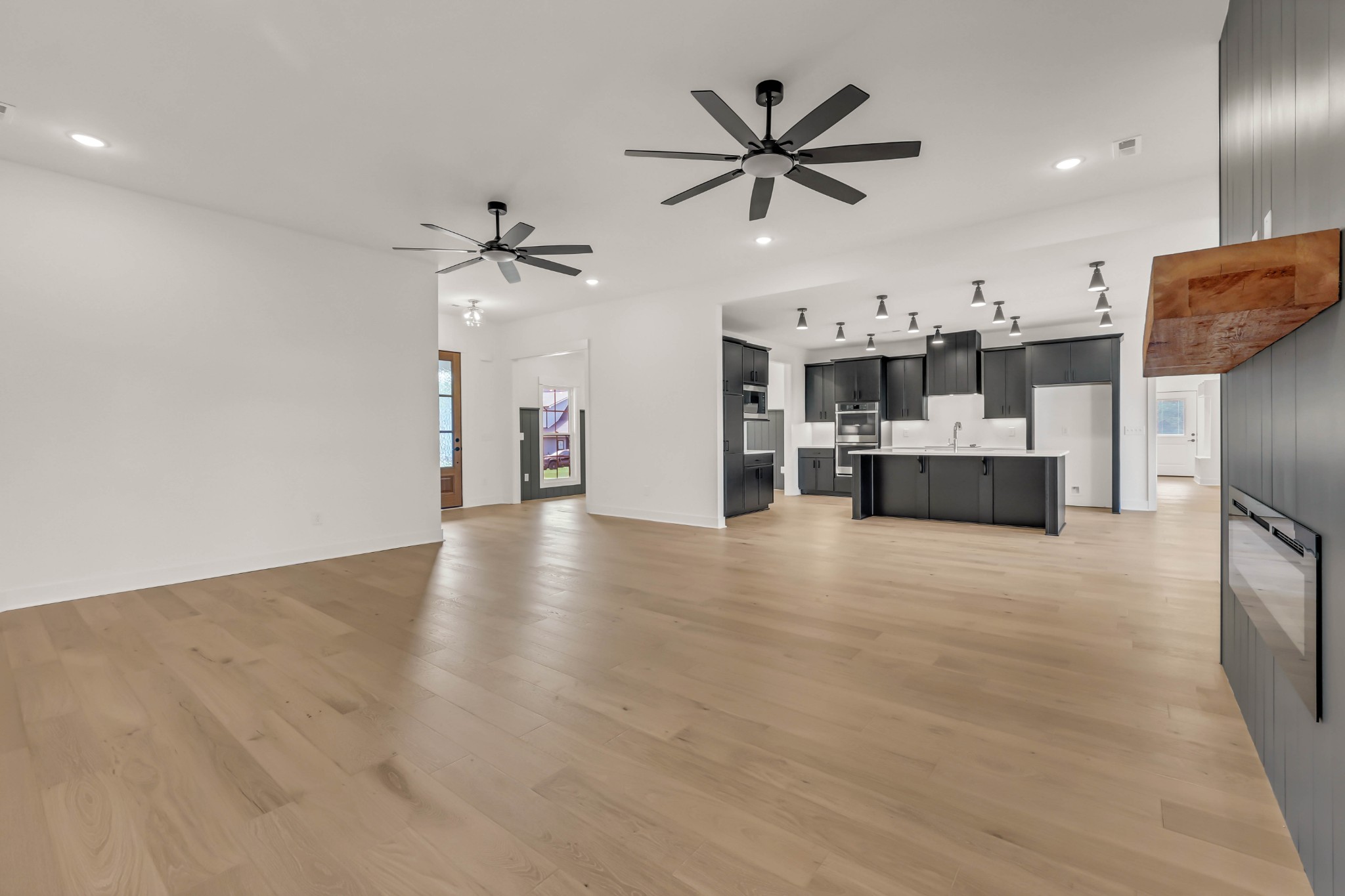 120 Denton Court Property Photo 9