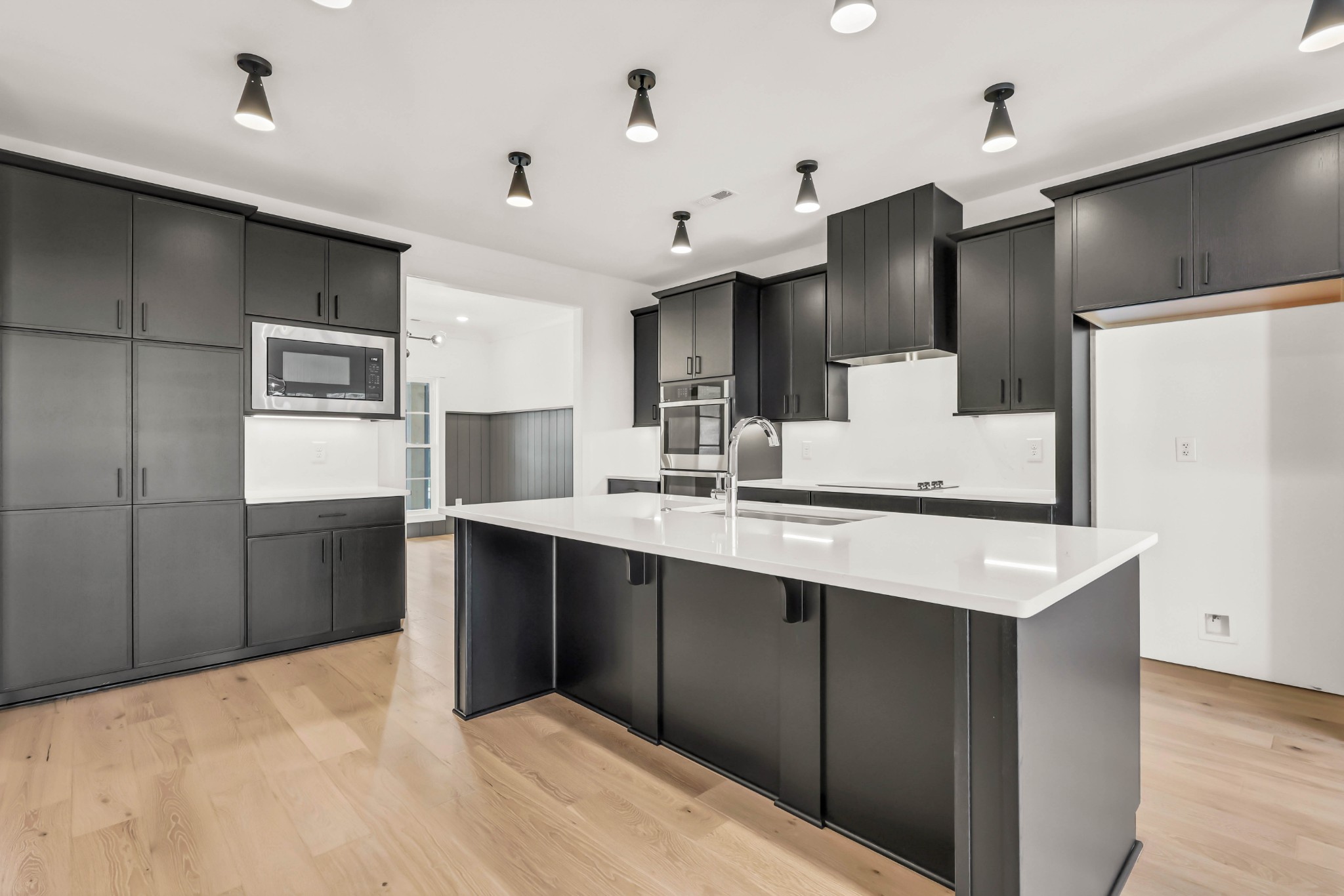 120 Denton Court Property Photo 12