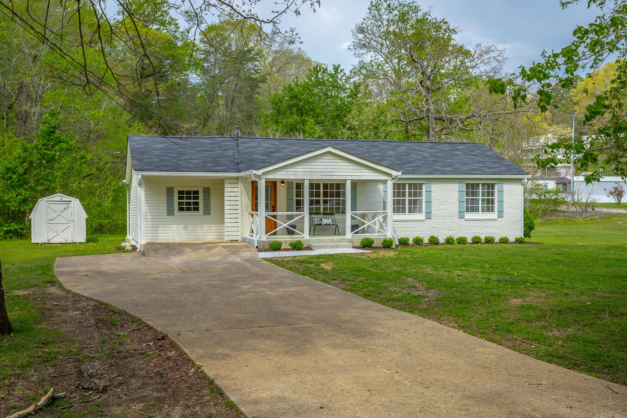 9039 Dallas Hollow Road Property Photo 1