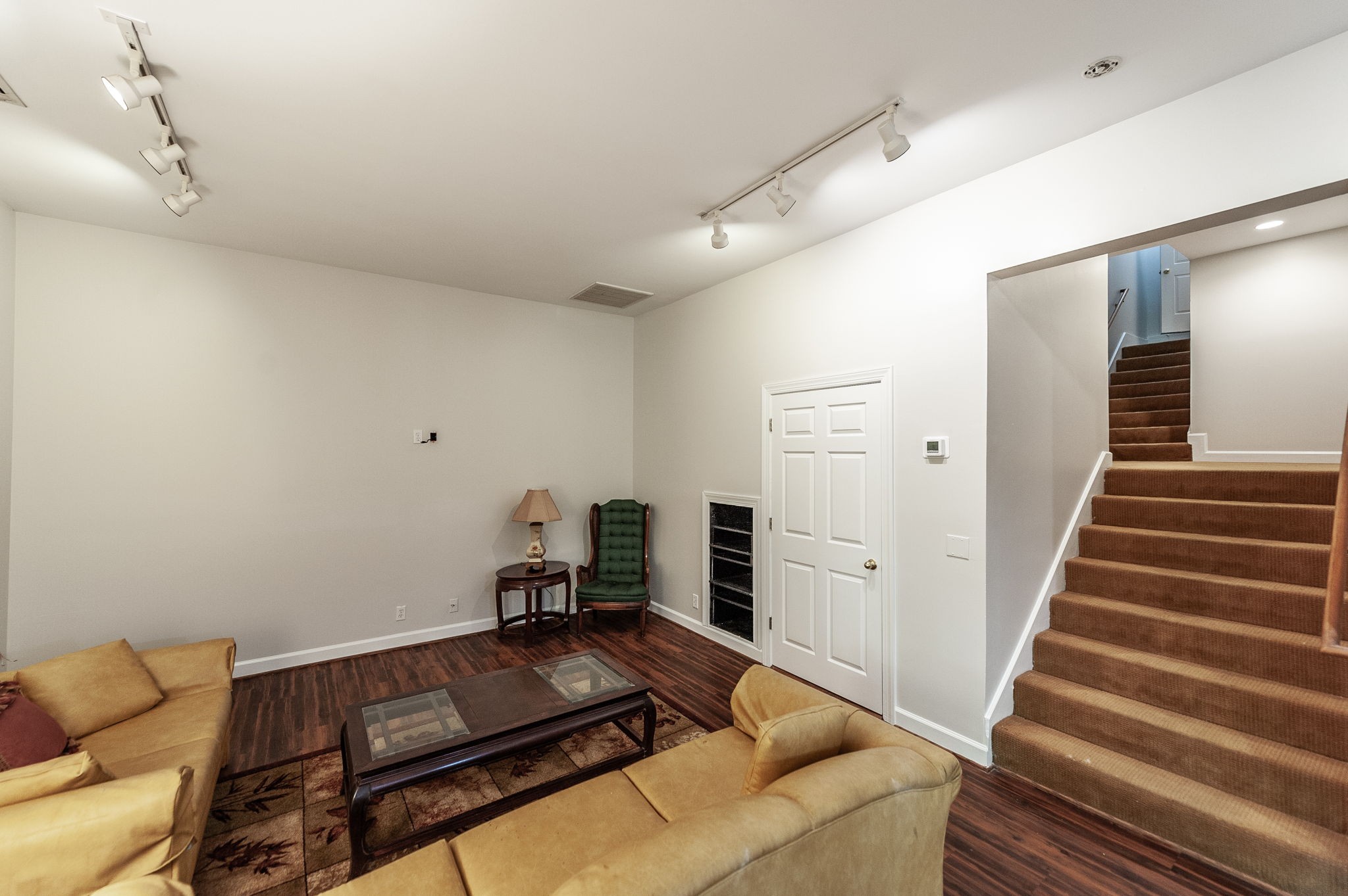 6737 Autumnwood Dr Property Photo 23