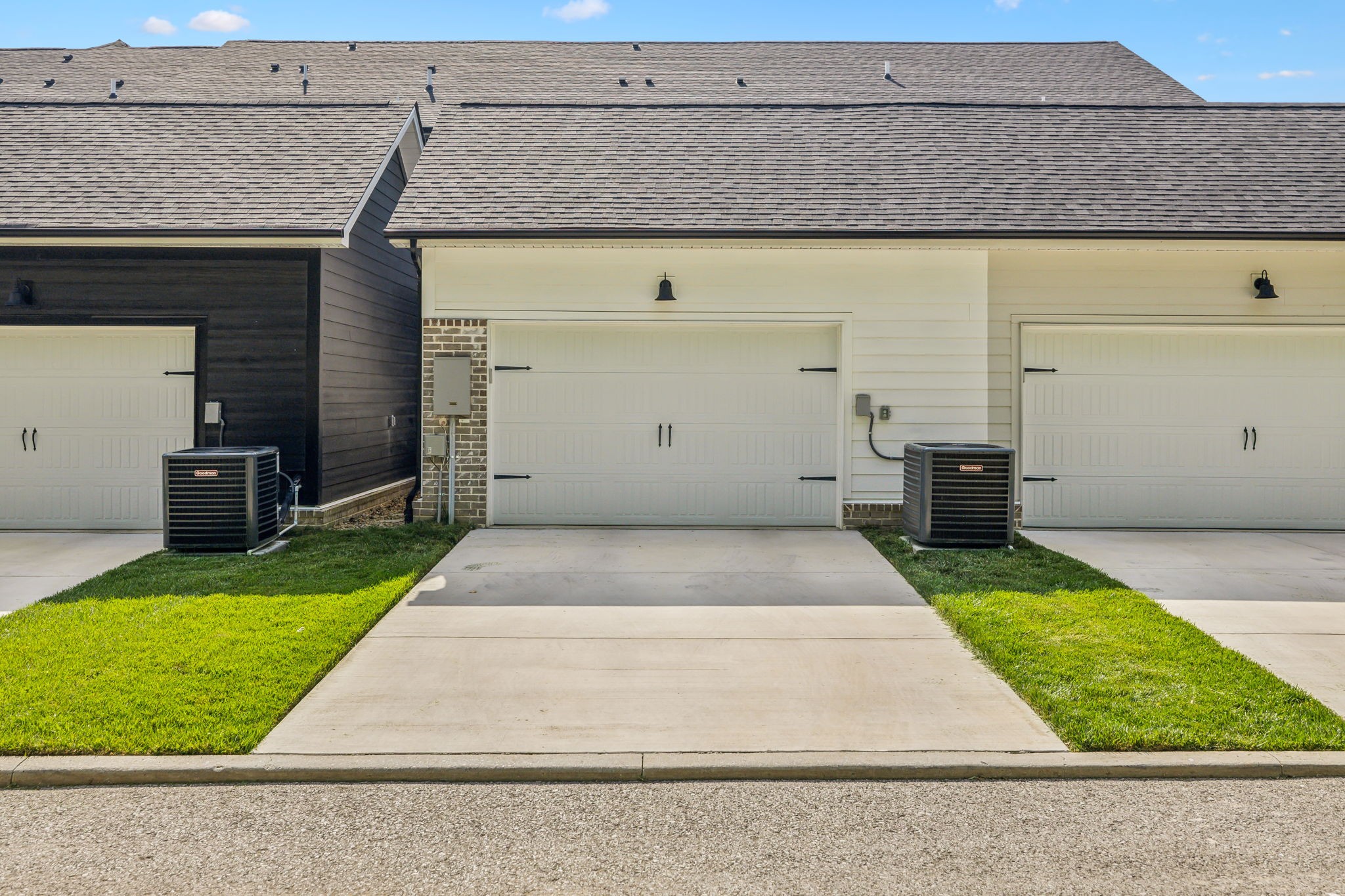 2674 Bramblewood Ln Property Photo 3