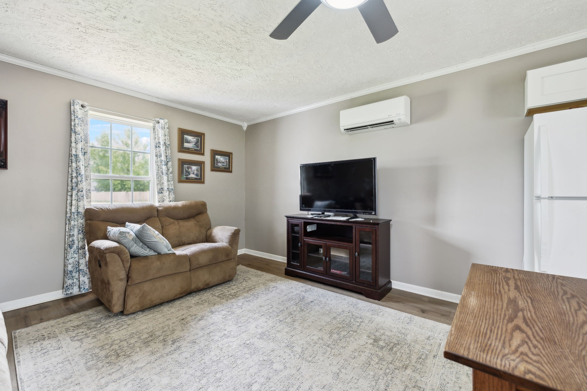 103 Couples Ct Property Photo 8