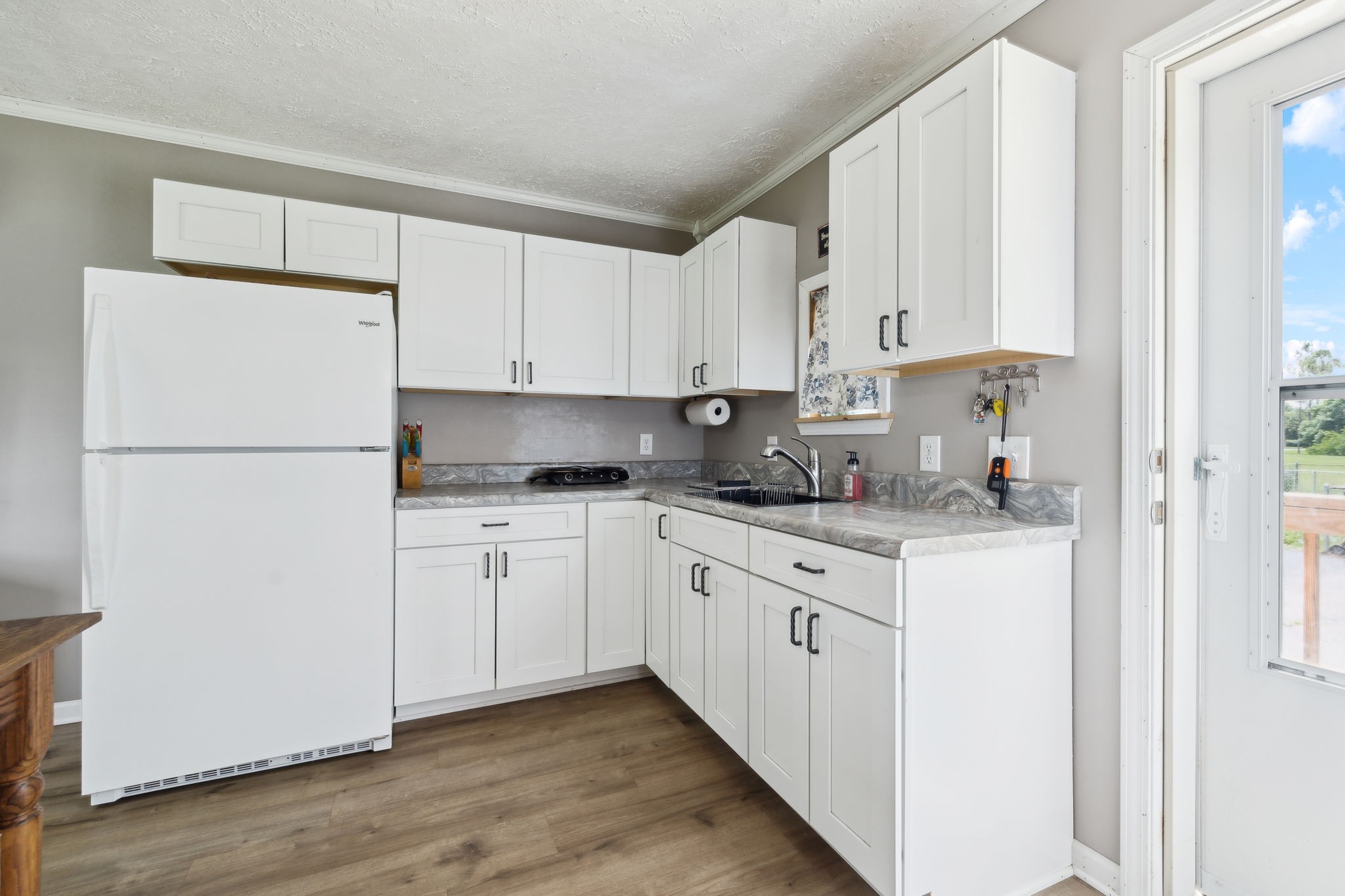 103 Couples Ct Property Photo 16