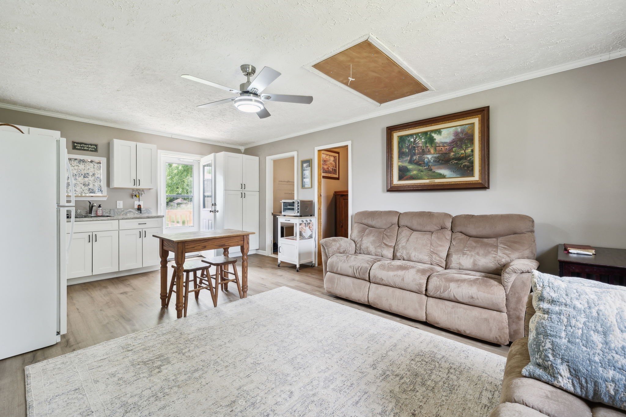103 Couples Ct Property Photo 17