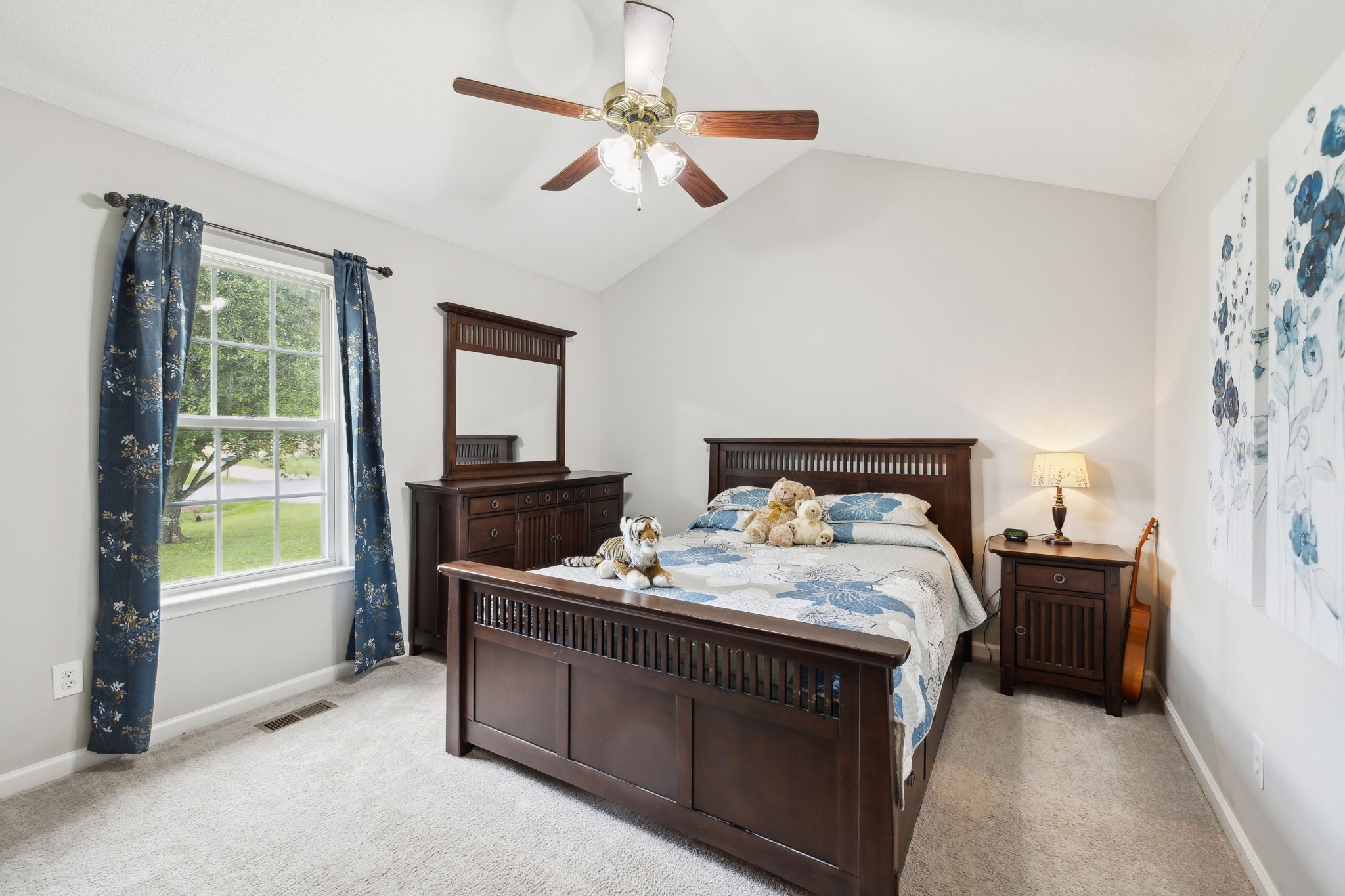 103 Couples Ct Property Photo 21