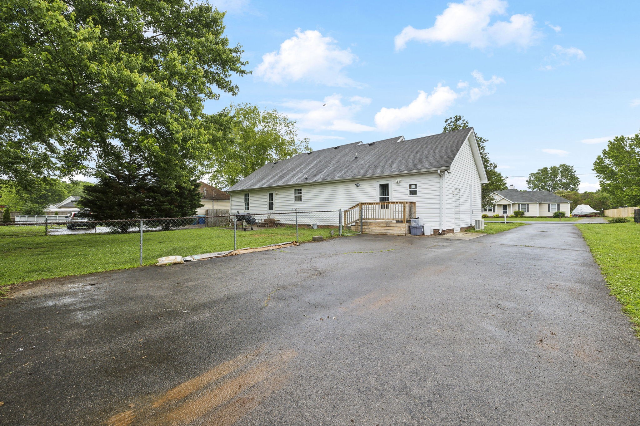103 Couples Ct Property Photo 48
