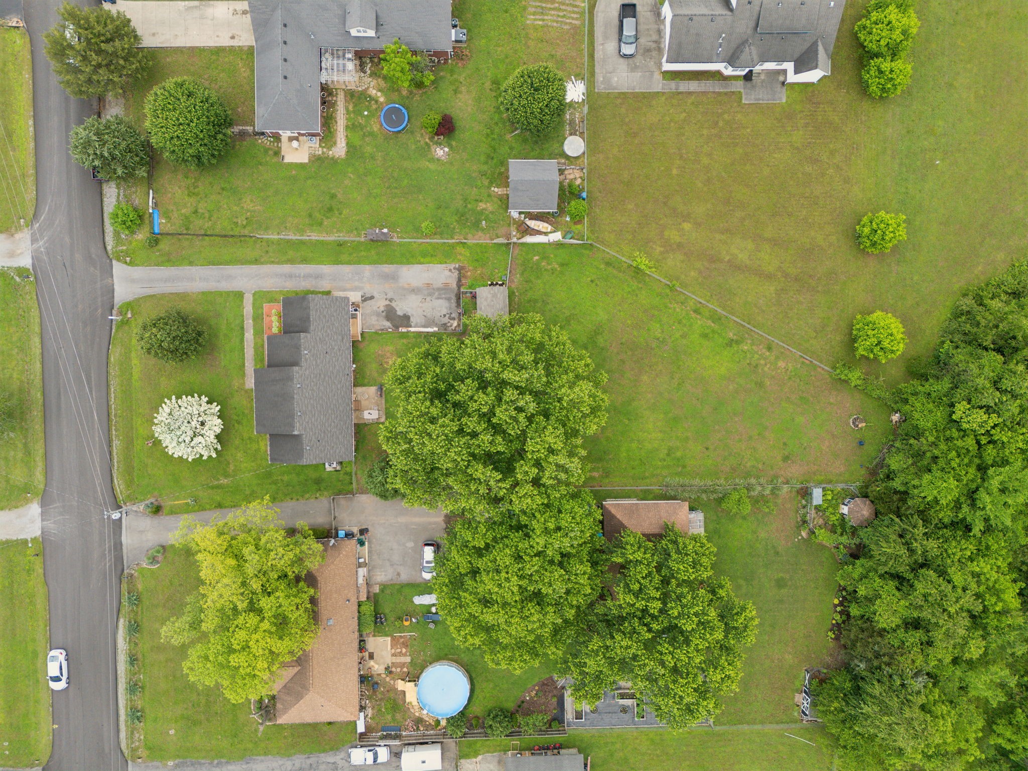 103 Couples Ct Property Photo 59
