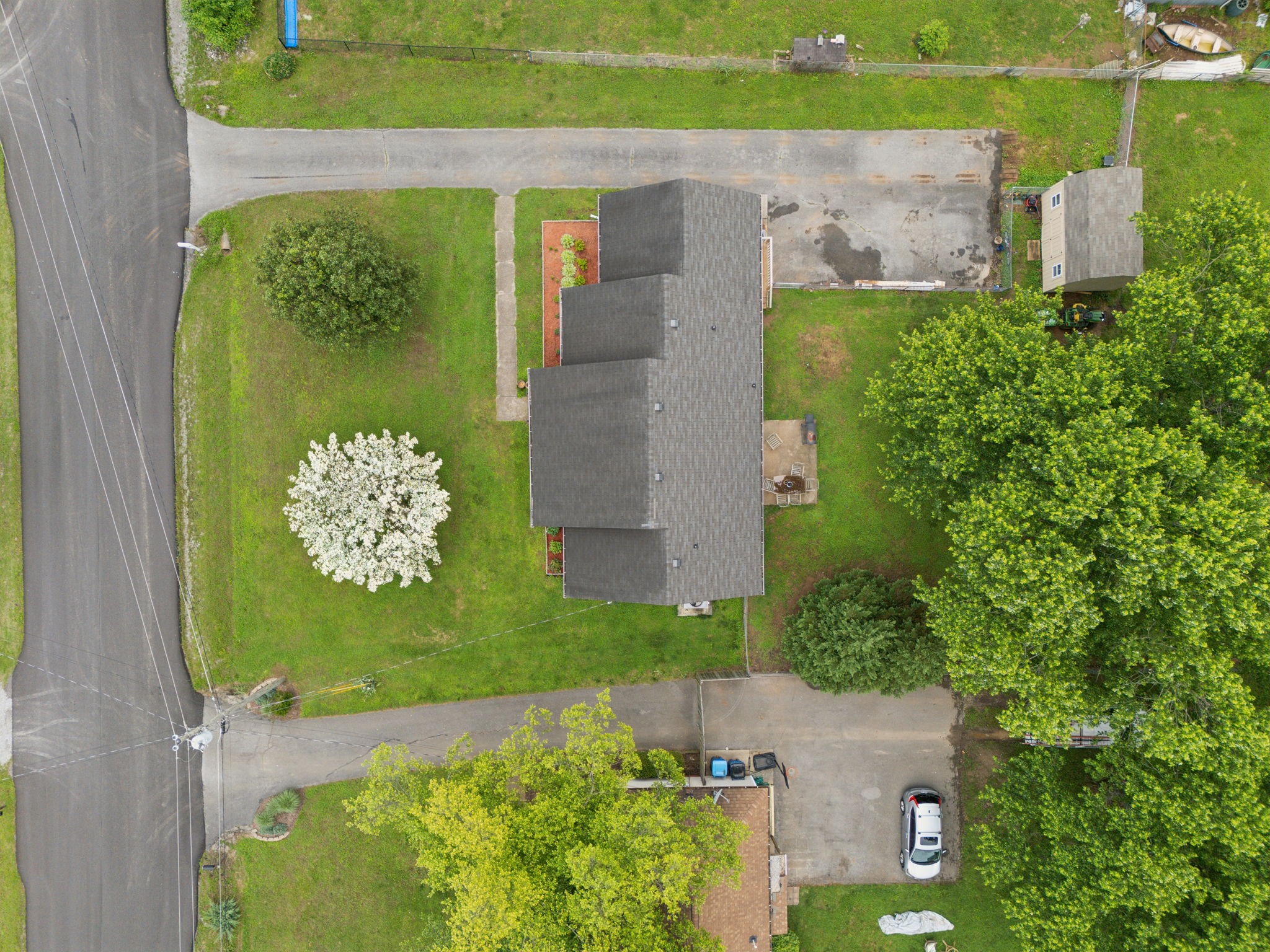 103 Couples Ct Property Photo 60