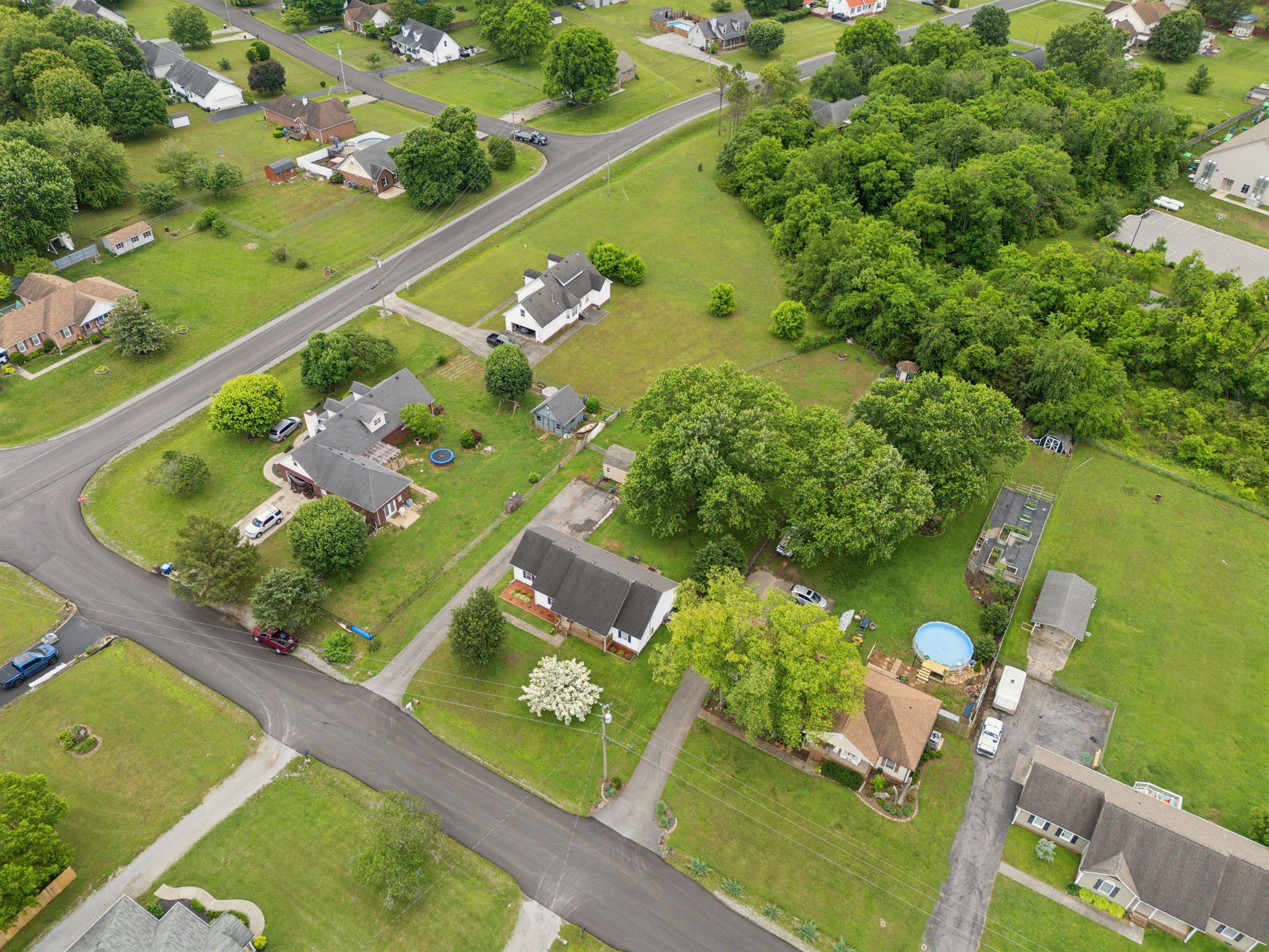 103 Couples Ct Property Photo 61
