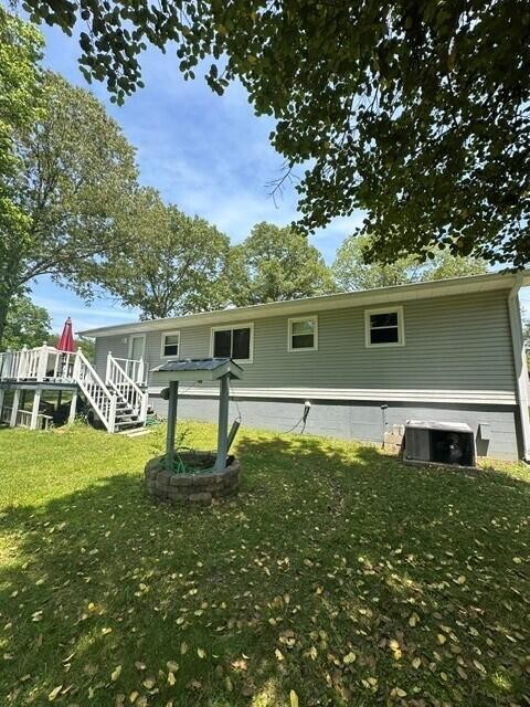 11901 Highway 150 Property Photo 3